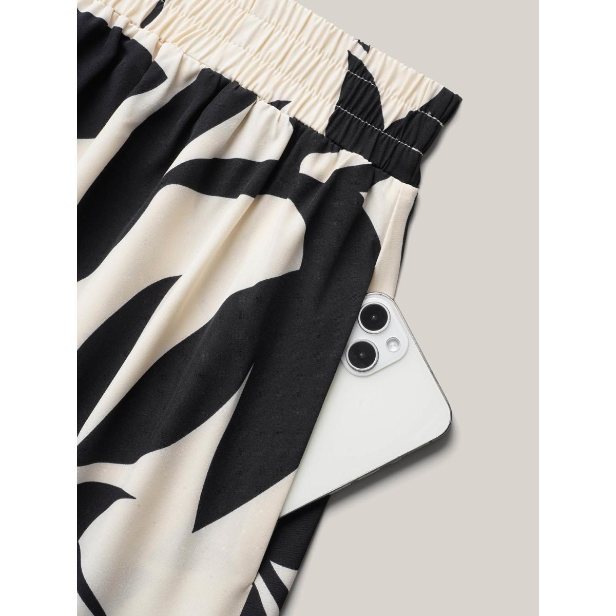 Plus Size Leaf Print Stretchy-Waist Midi Skirt Women Apricot Elegant Contrast Loose No stretch Slanted pocket Everyday Skirts BloomChic 18-20/2X Product Image