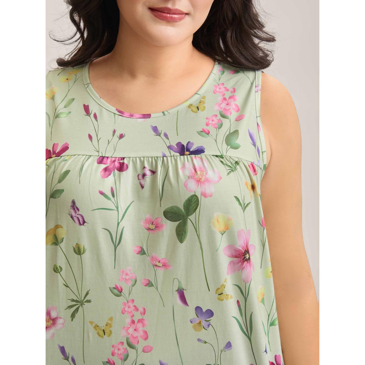 Plus Size Floral Print Flowy Pleated Tank Top Women Greenbean Leisure Gathered Round Neck Casual Tank Tops Camis BloomChic 10/M Product Image