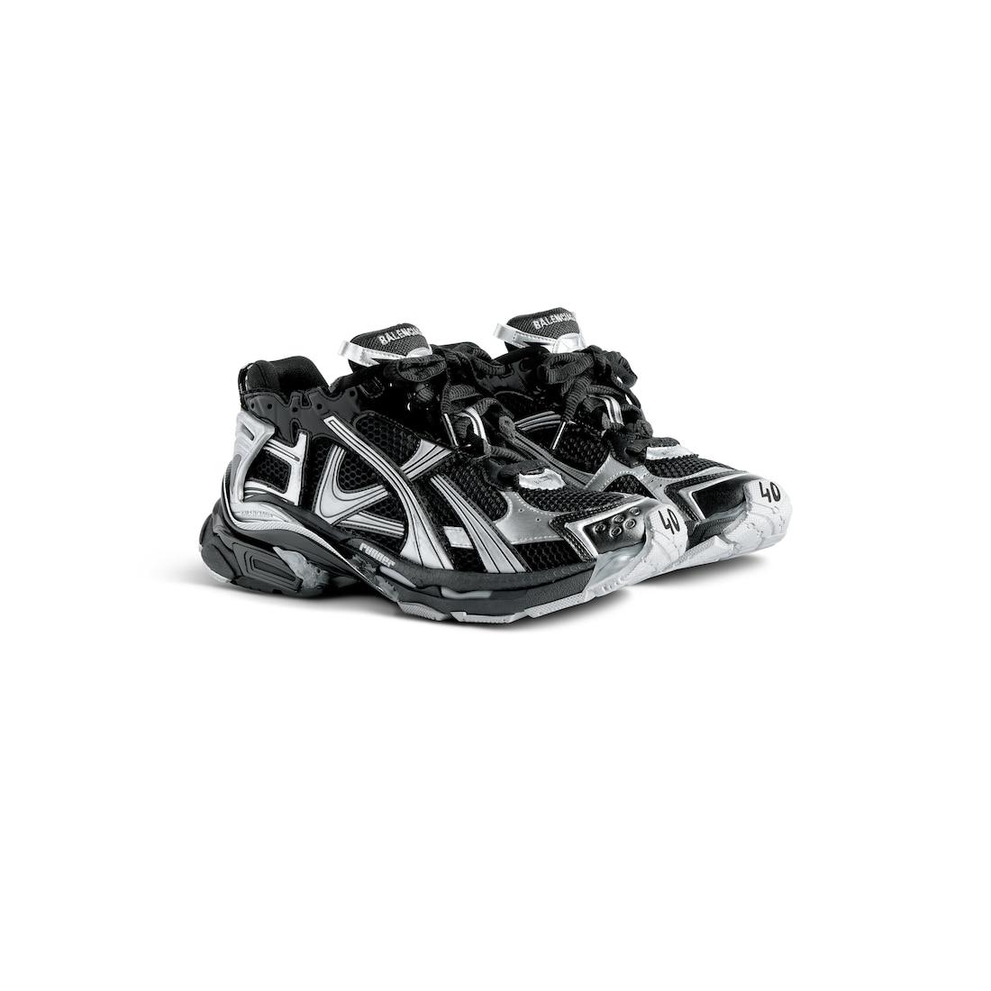 Women's Runner Sneaker in Black/silver Product Image