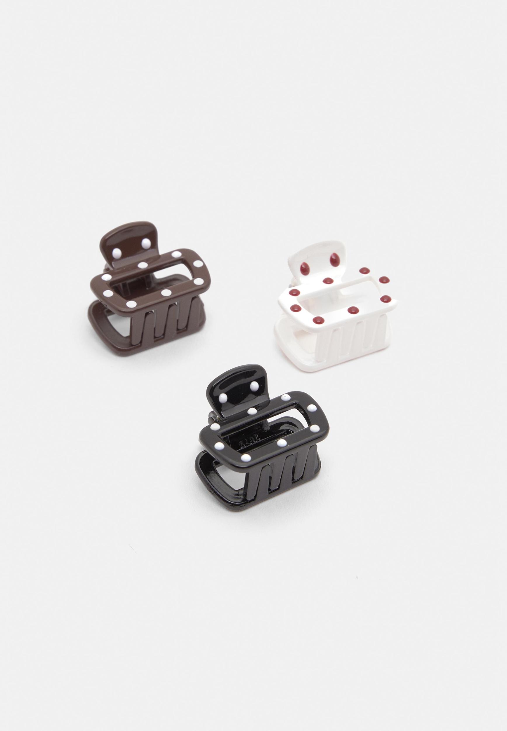 Pack of 6 hair clips Product Image