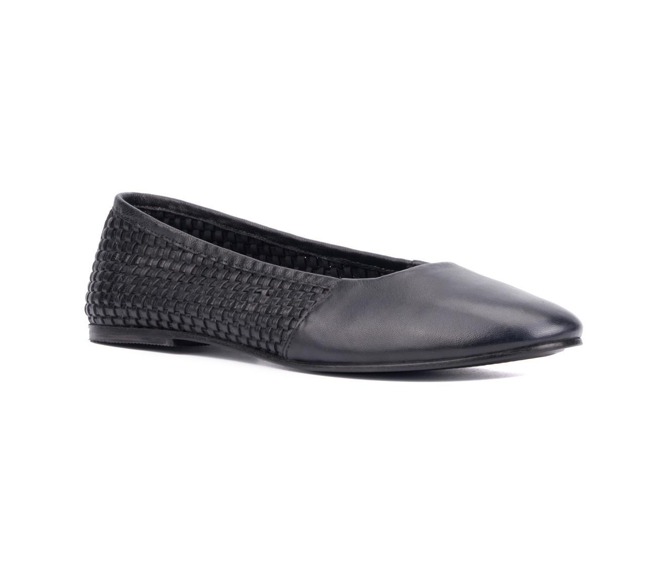 Women's Vintage Foundry Co Wilma Flats Product Image
