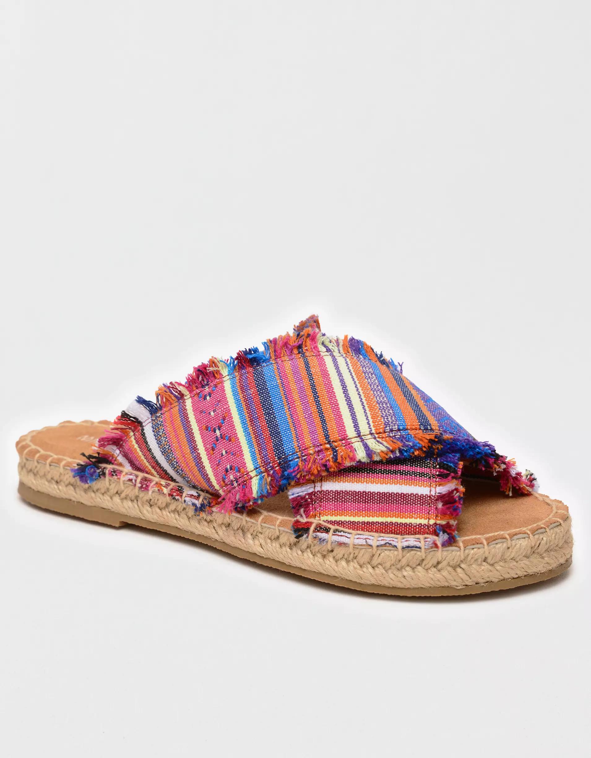 Minnetonka Women's Pepper Sandal Product Image