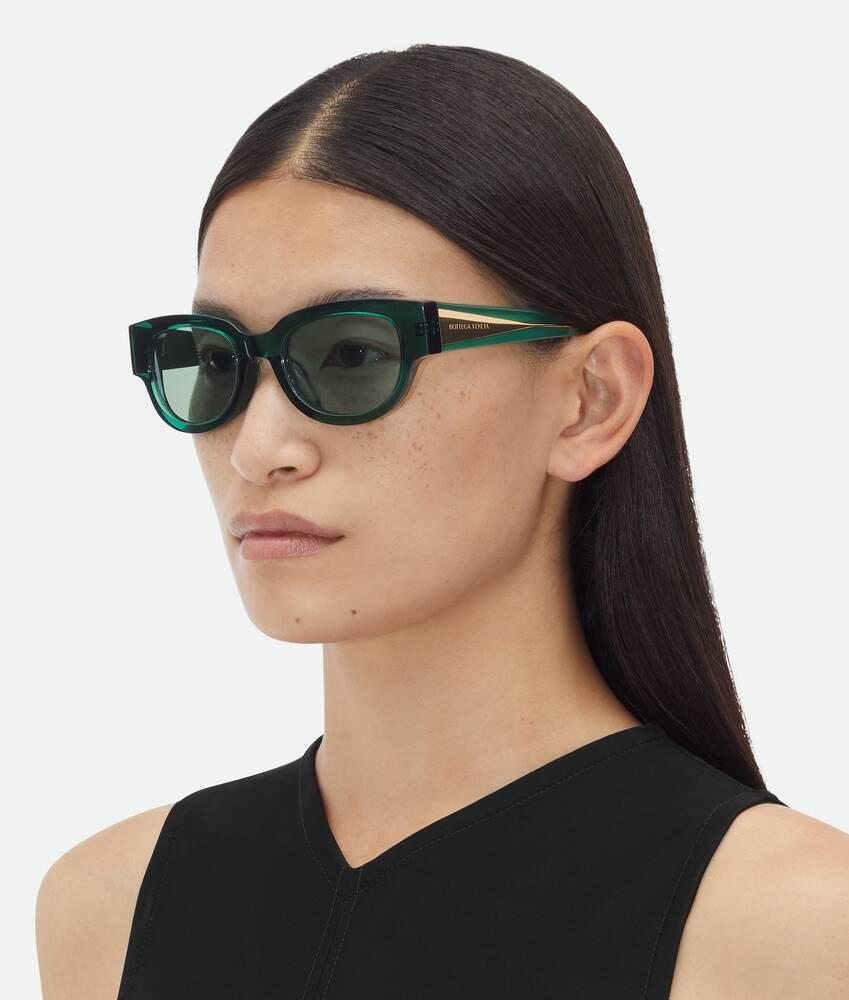 Women's Tri-Fold Square Sunglasses in Green/green Product Image