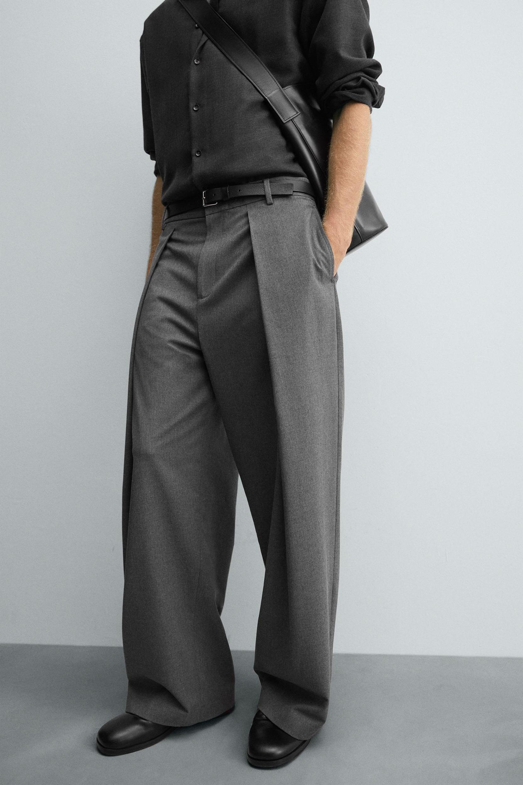 PLEATED WIDE FIT PANTS Product Image
