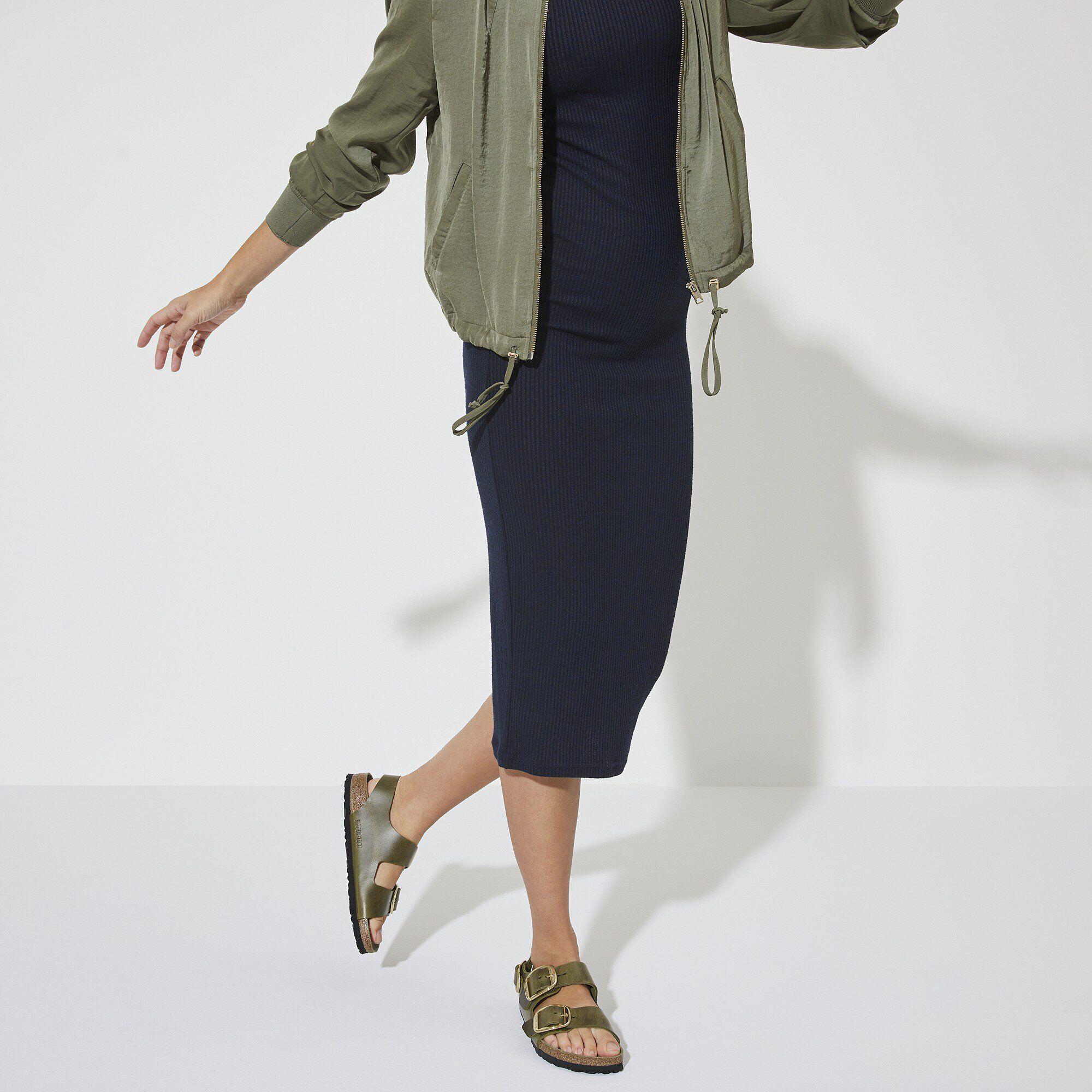 Milano Big Buckle Oiled Leather Olive Green Product Image