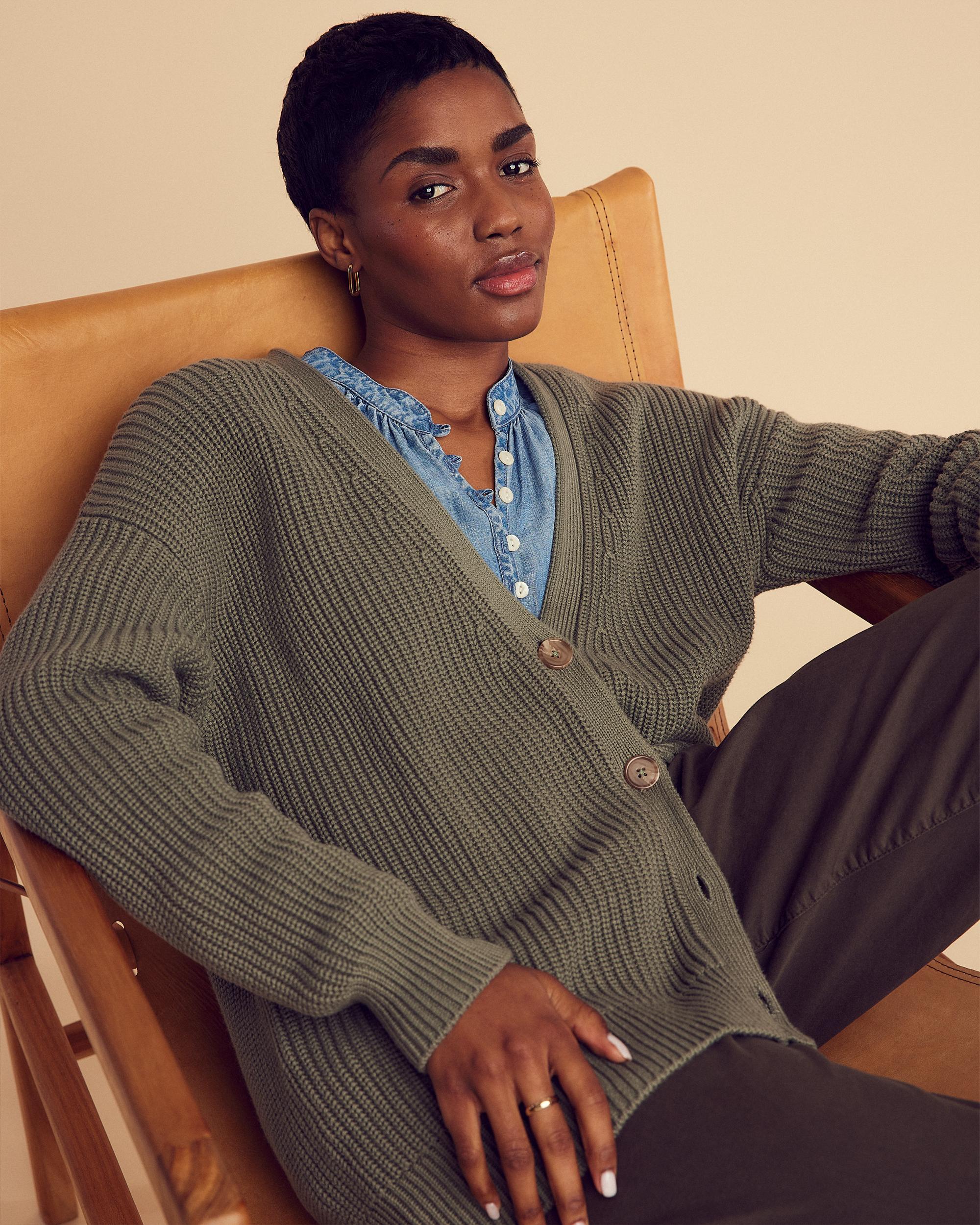 Quince | Women's OverSized Boyfriend Cardigan Sweater Organic Cotton Product Image