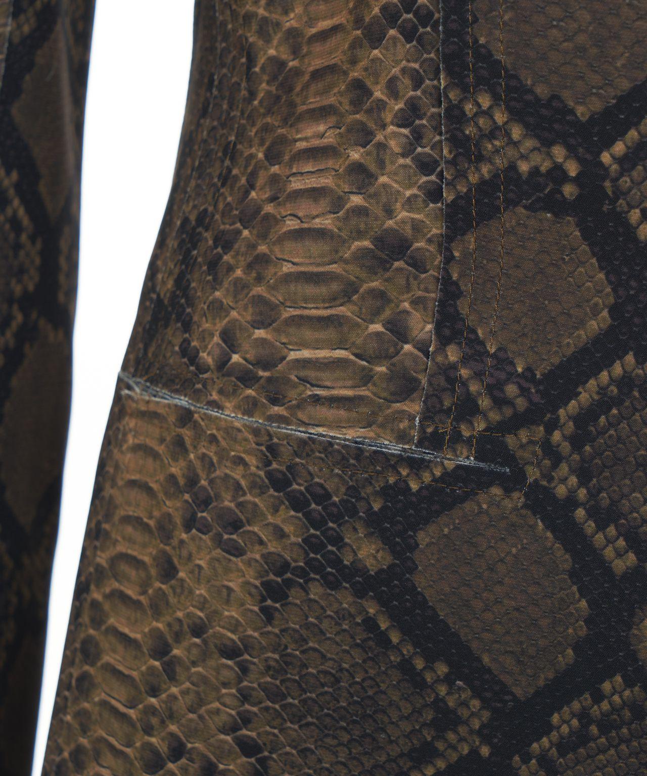 Single breasted blazer with snake pattern Product Image