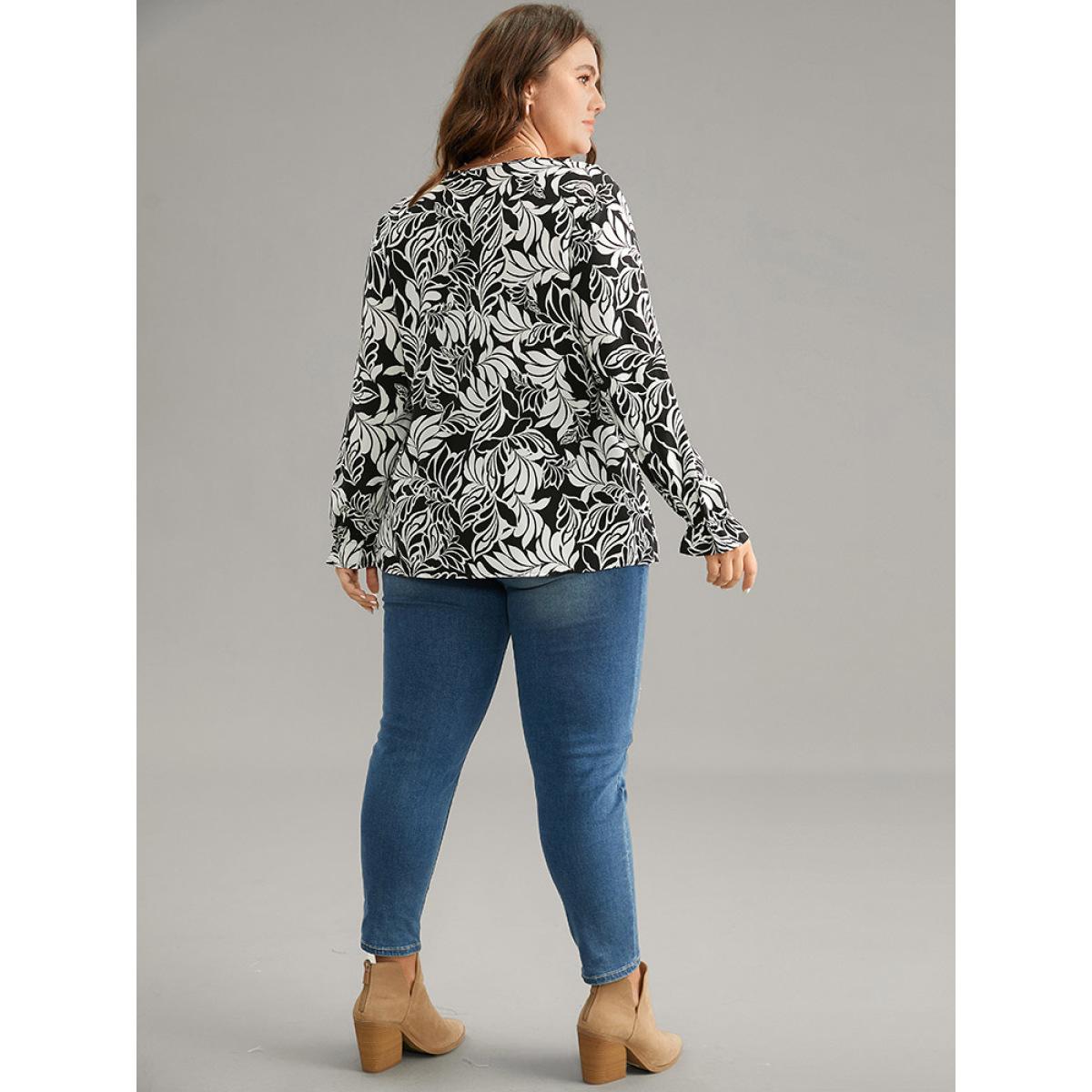 Plus Size Black Silhouette Floral Print Contrast Webbing Blouse Women Vacation Long Sleeve V-neck Vacation Blouses BloomChic 18-20/2X Product Image