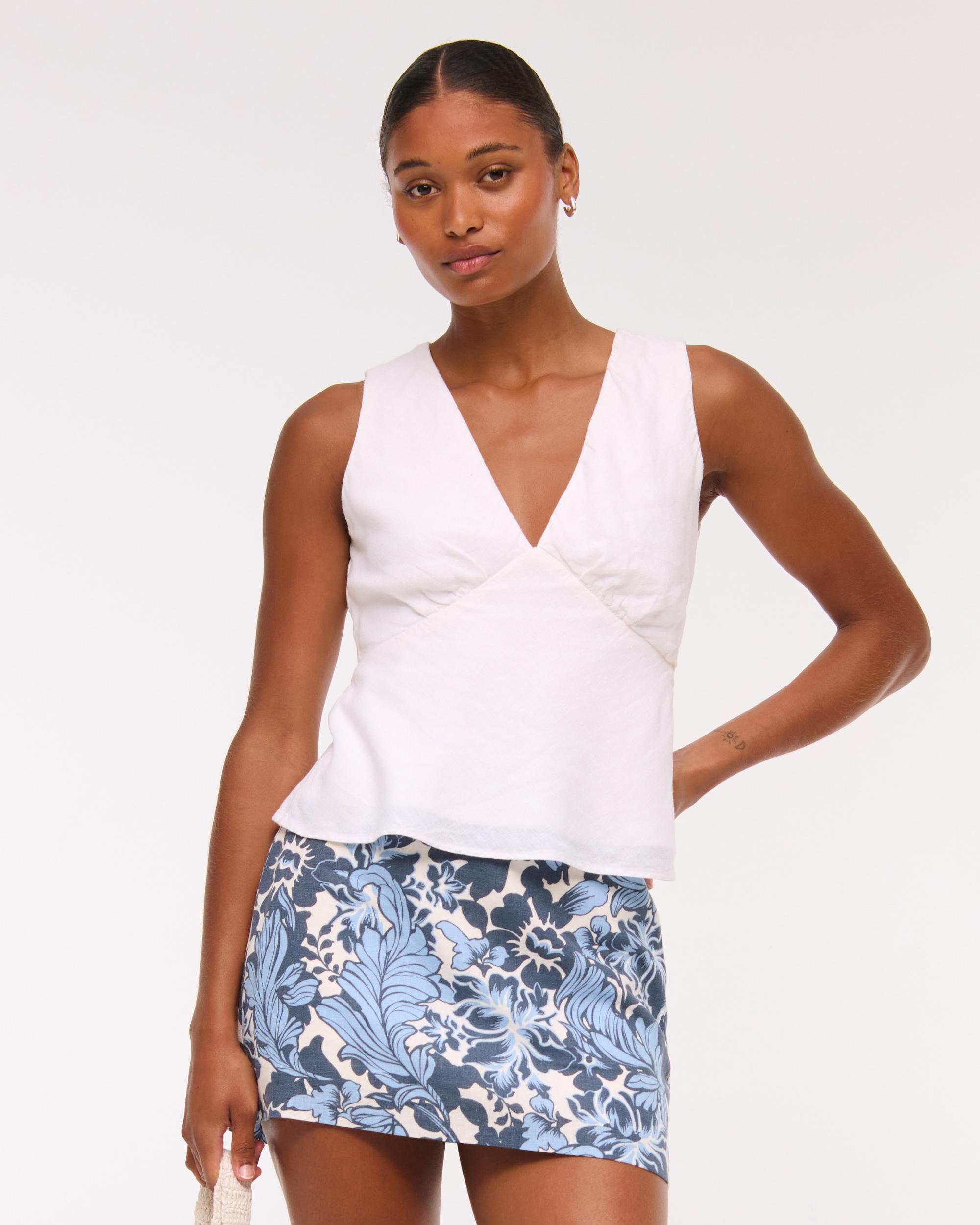 The A&F Scarlett Curve Love Linen-Blend Mini Skort Product Image