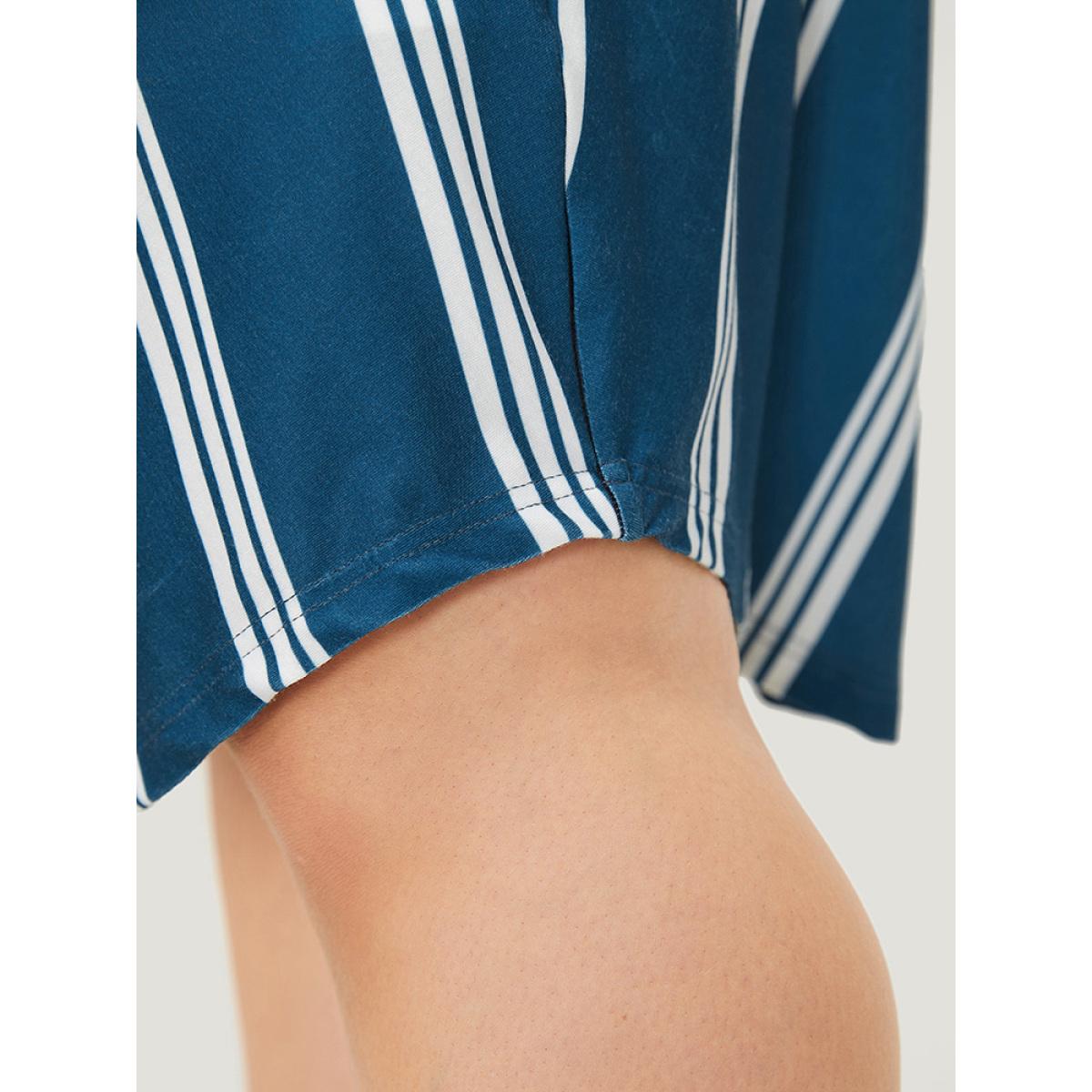 Plus Size Striped Print Pocket Crisscross Curved Hem Dress Blue Women Elegant Gathered V-neck Short sleeve Curvy Knee Dress BloomChic 28/5X Product Image