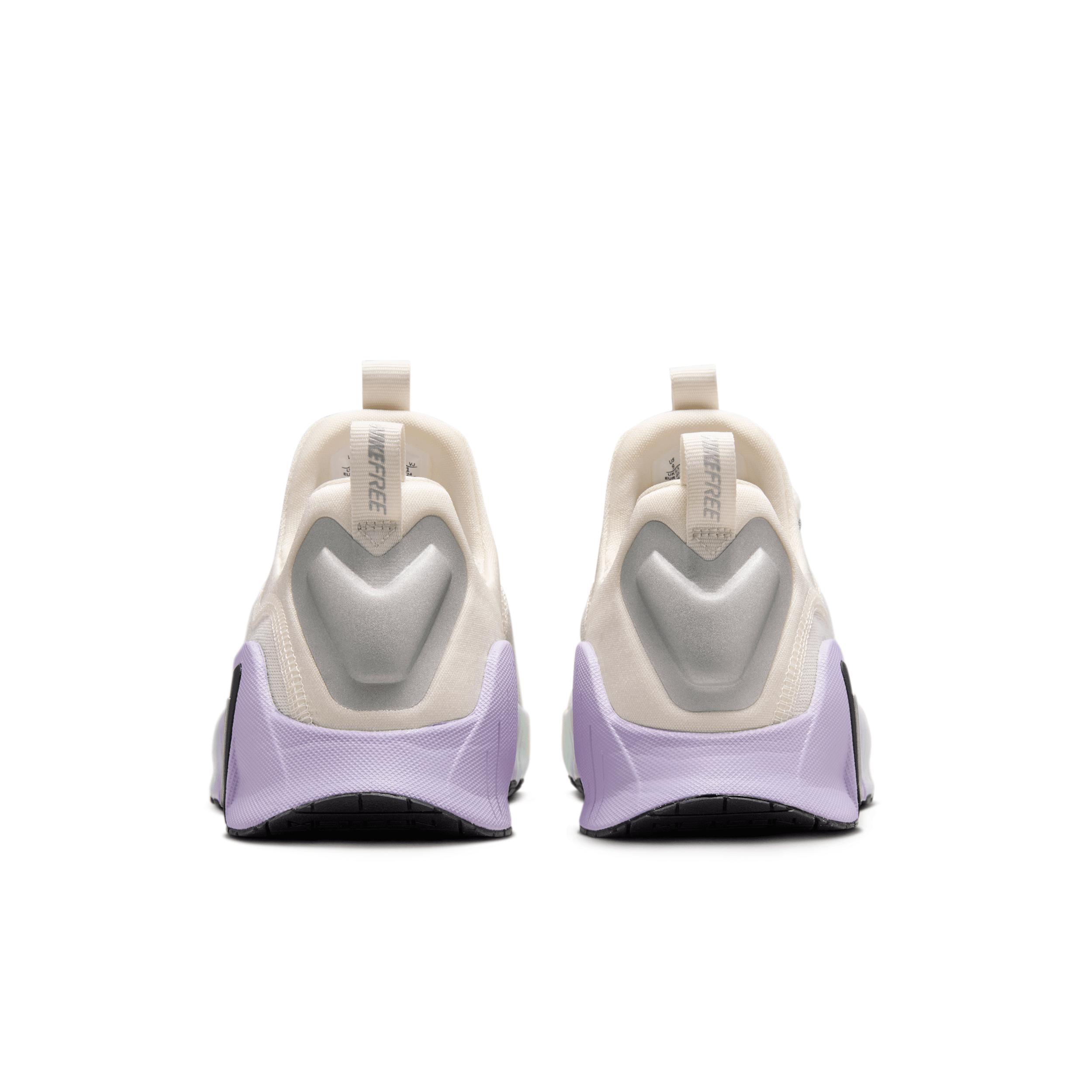 Nike Womens Free Metcon 6 SE Workout Shoes | HJ6214-001 Product Image