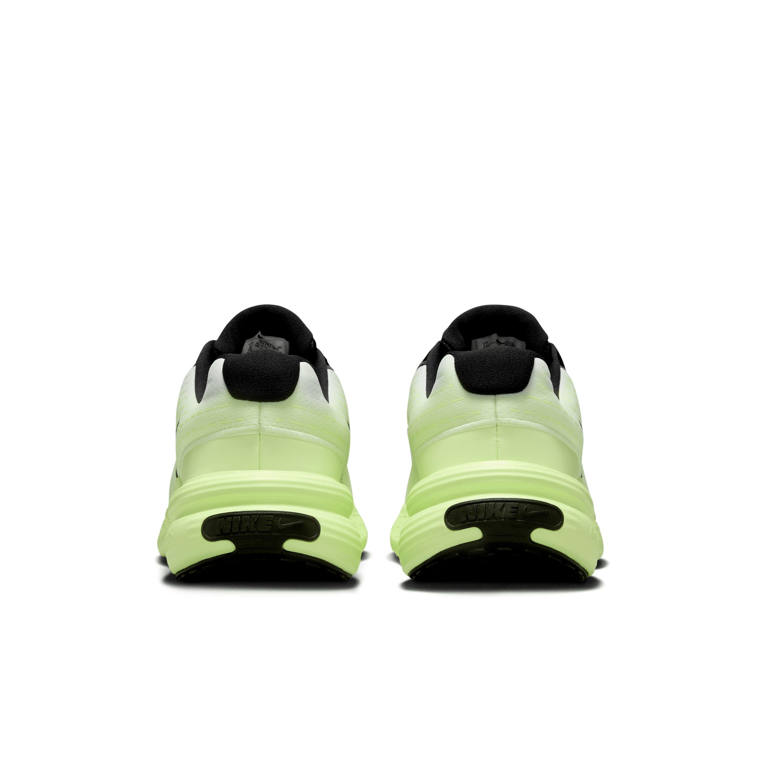 Nike Men's Uplift SC Shoes Product Image