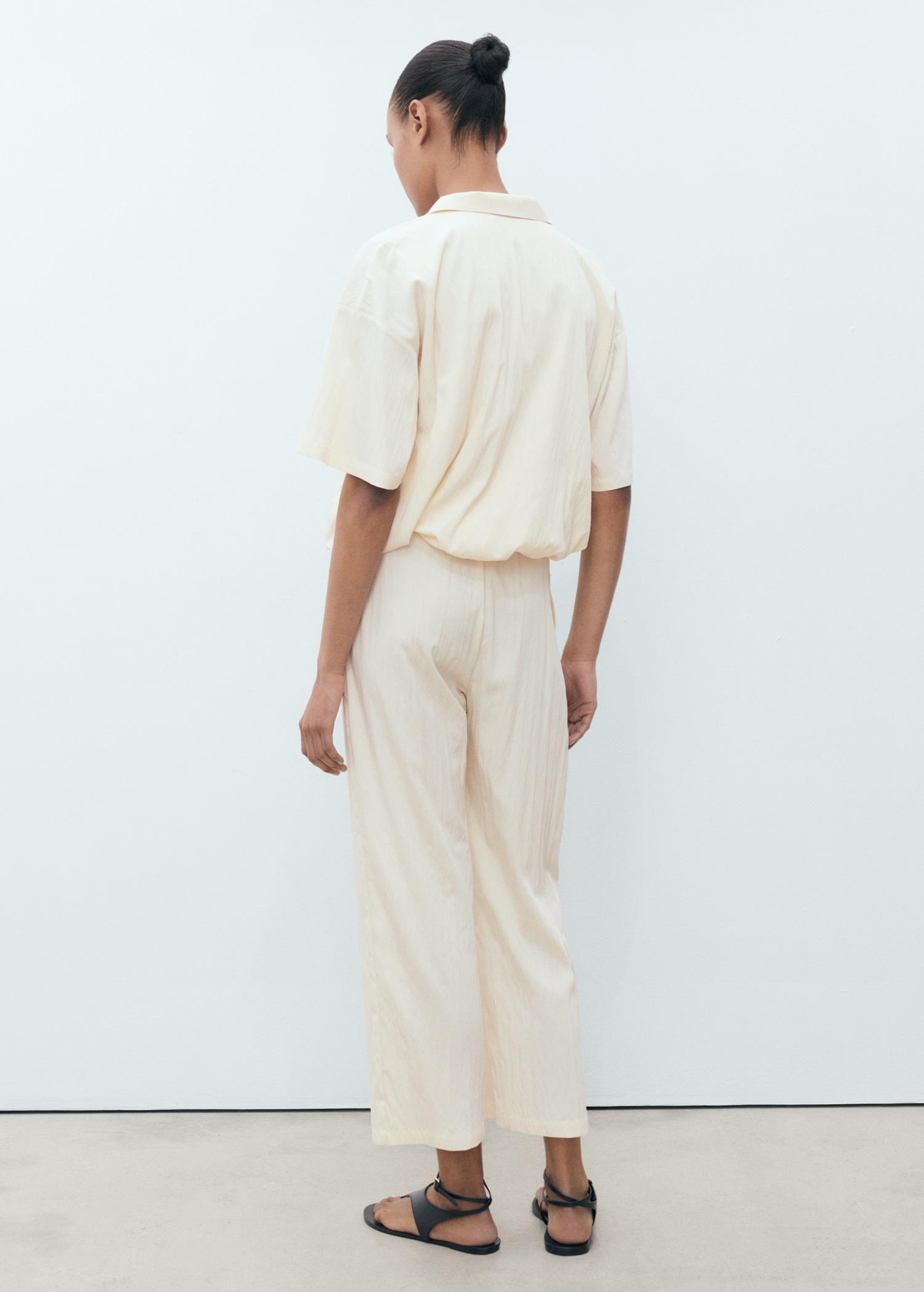 Flowy cropped pants - Women | MANGO USA Product Image