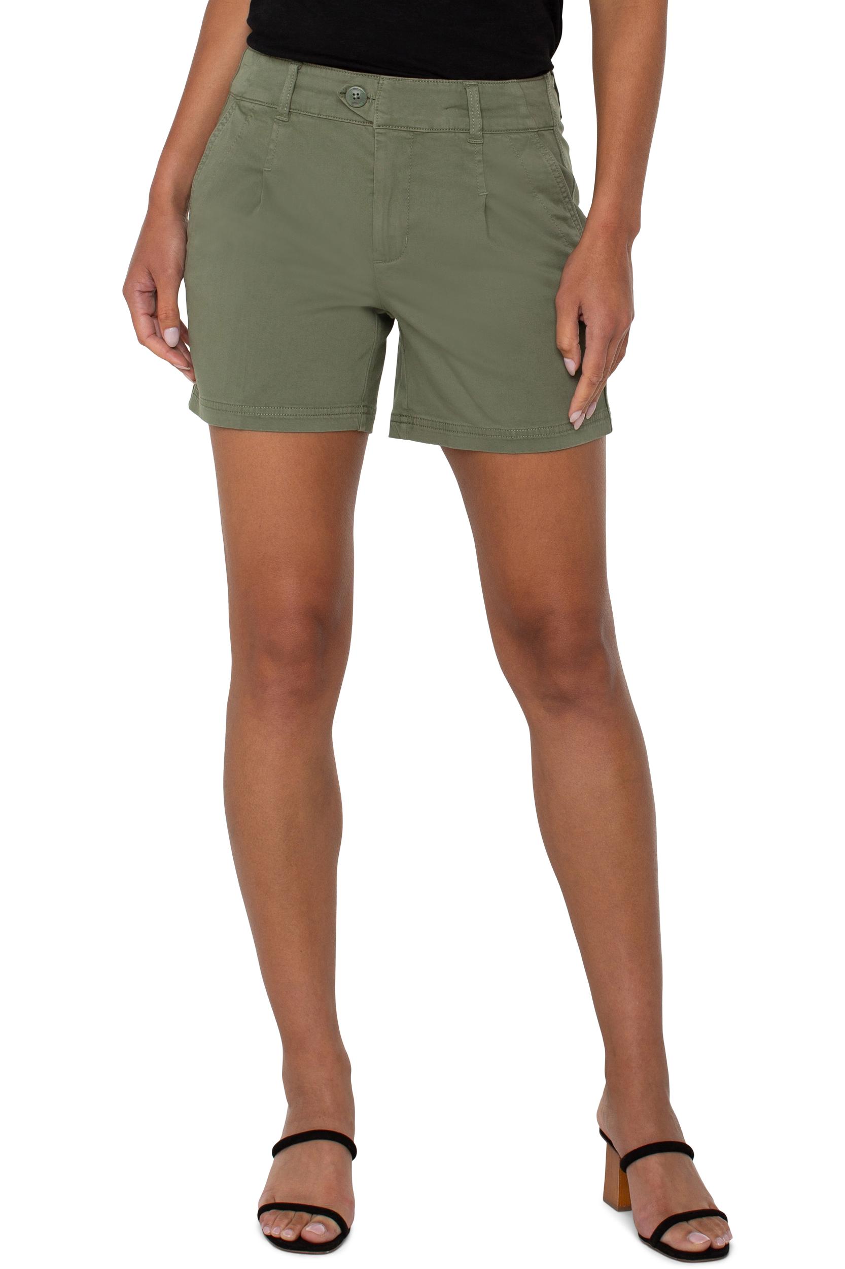 Pleated Trouser Short Product Image