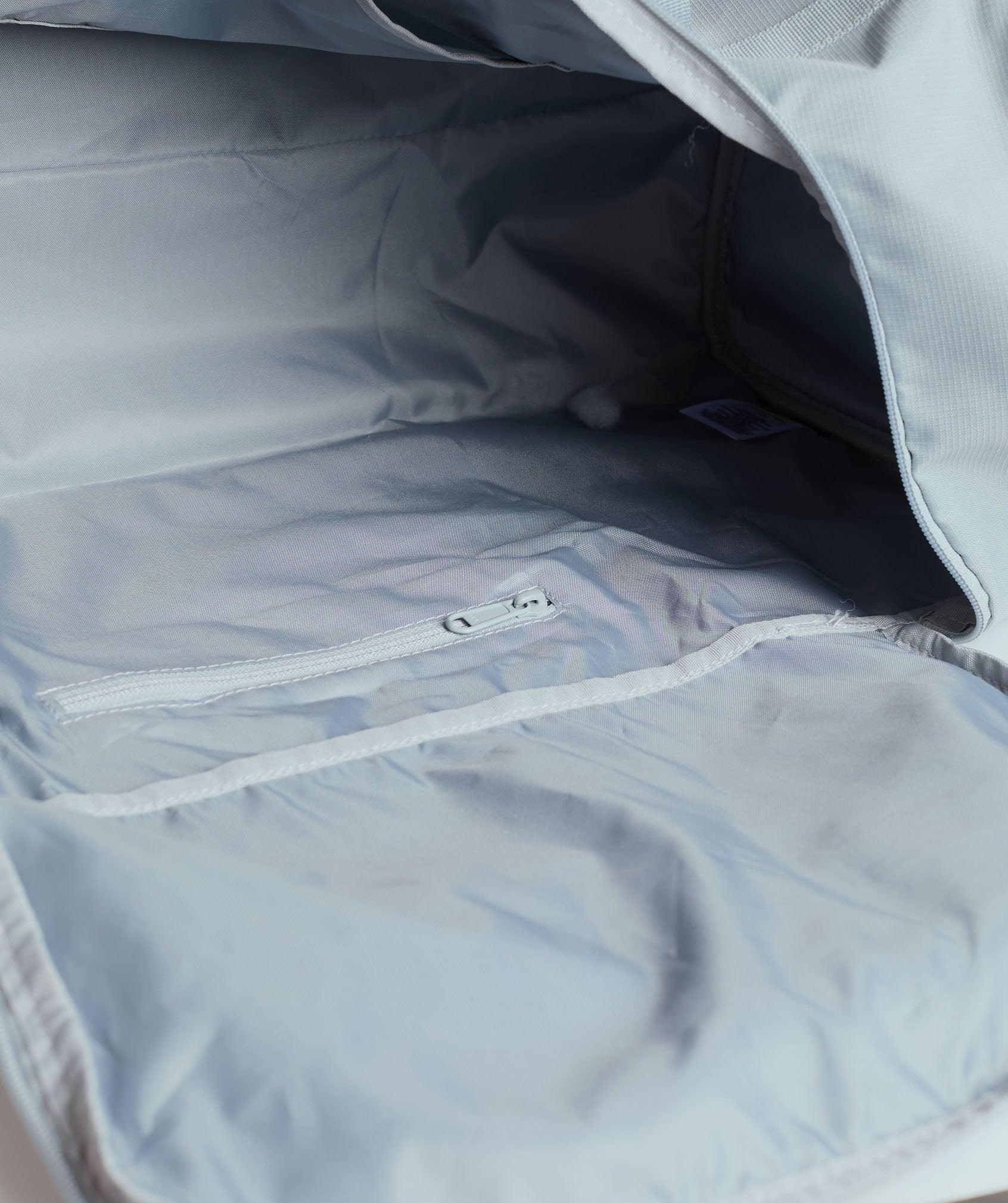 Active Holdall Medium Product Image