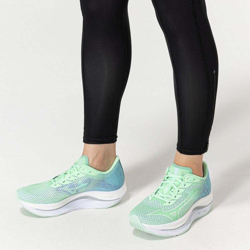 Women's Wave Rebellion Flash 2 Running Shoe Product Image