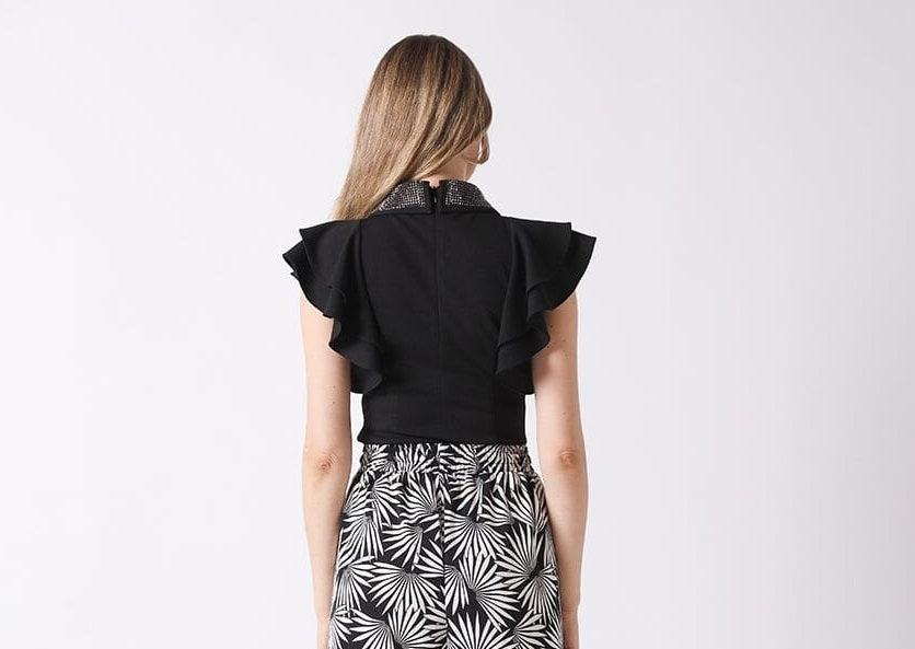 Black Collar Solid Top Product Image