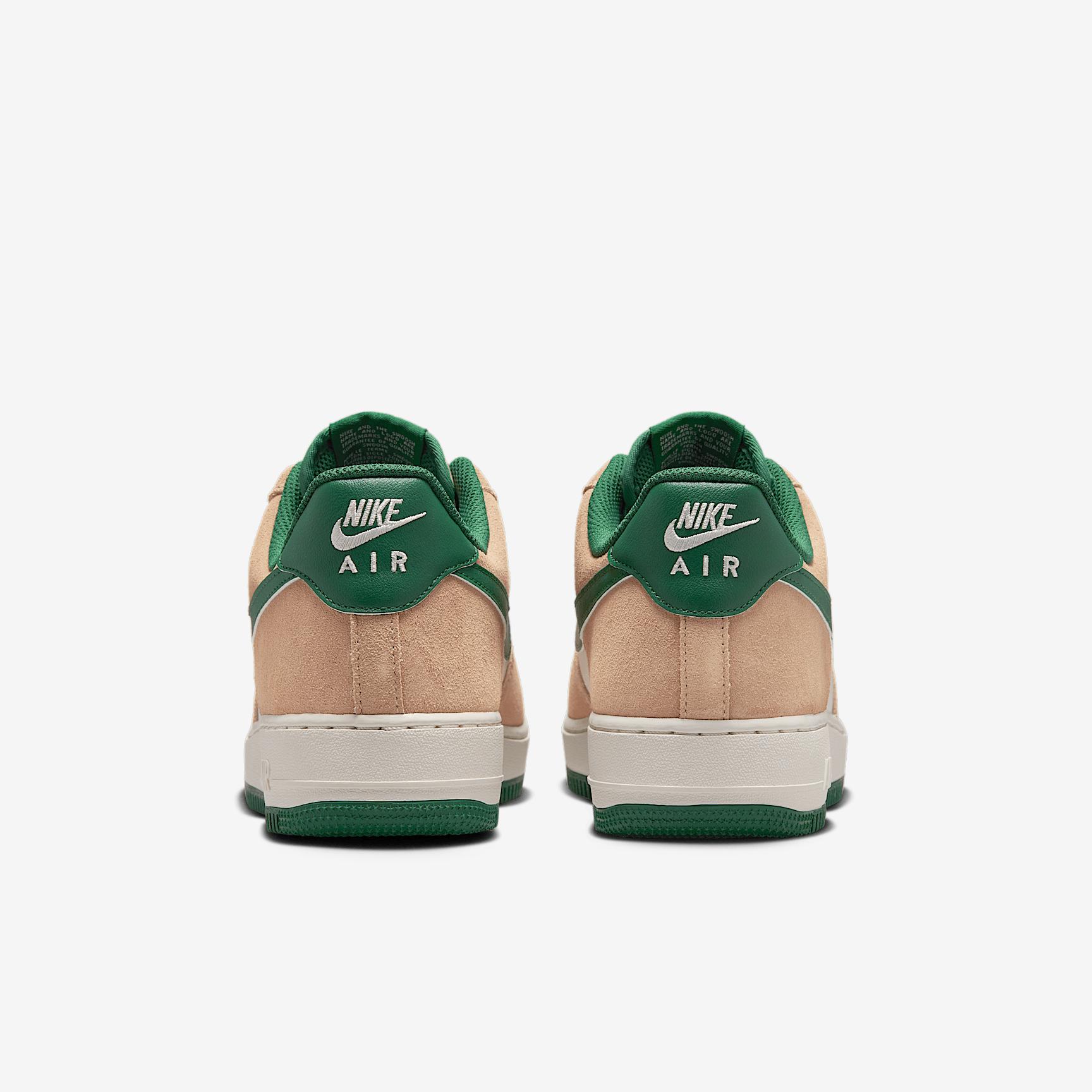 Nike Men's Air Force 1 '07 LV8 Shoes Product Image