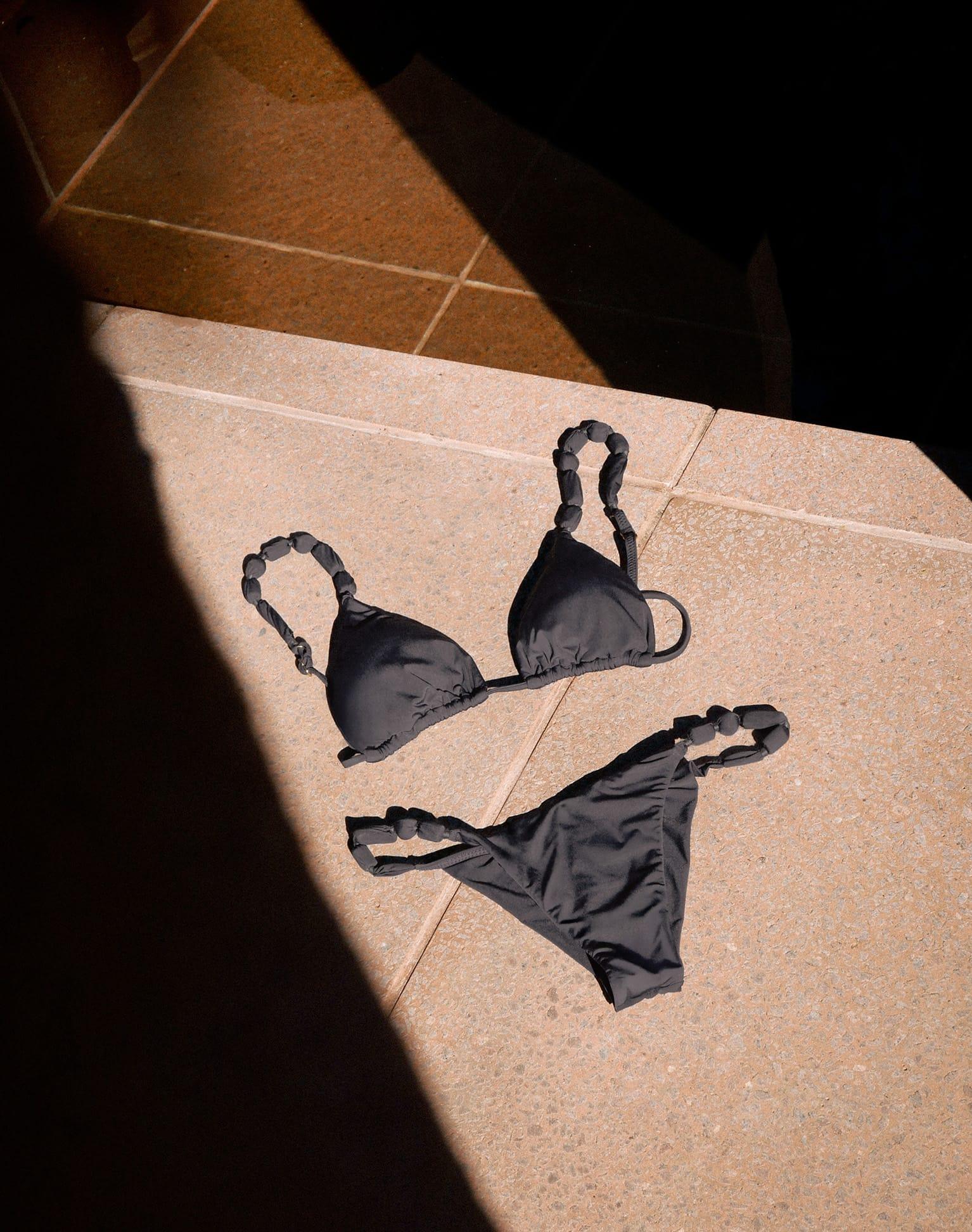 Atena Detail Bottom - Graffiti Product Image