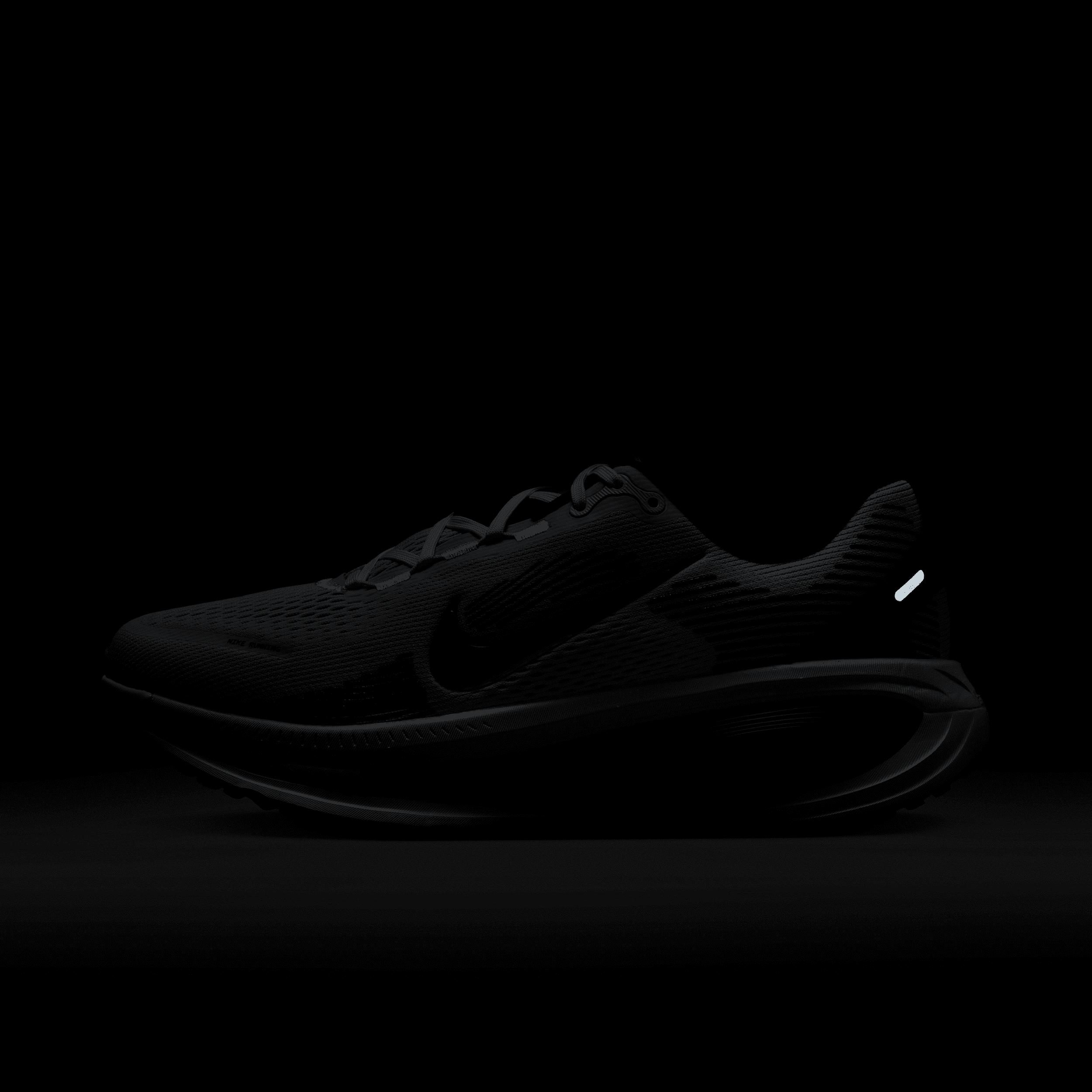 Nike Men's Vomero 1 Road Running Shoes Product Image