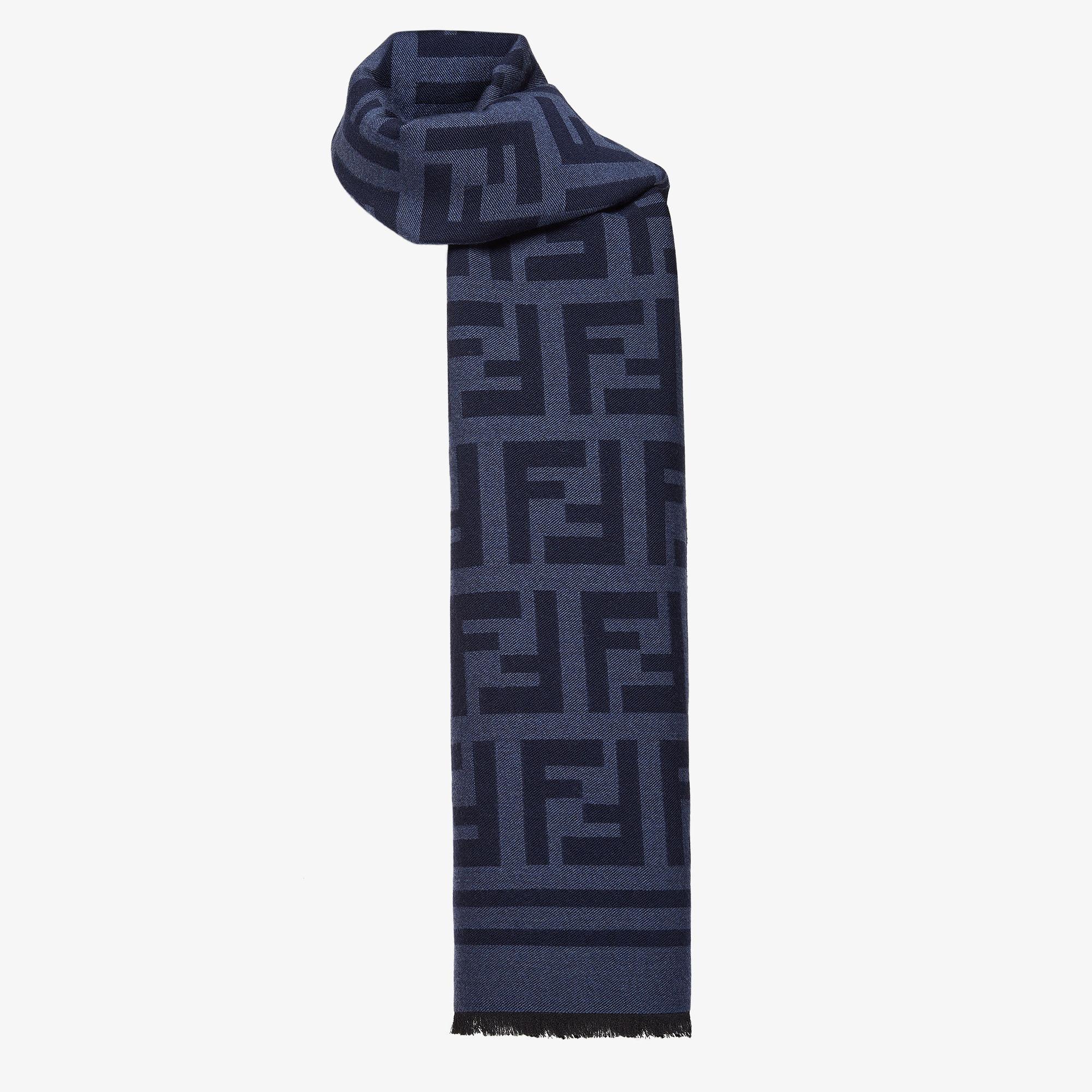 ScarfBlue wool and silk scarf Product Image