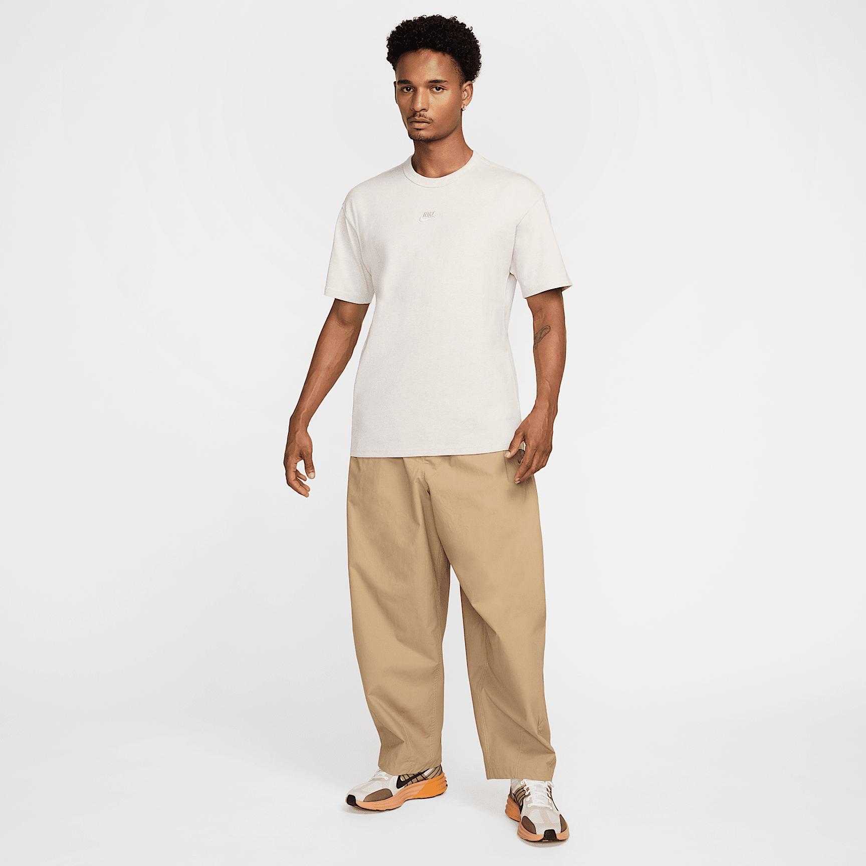 Mens Nike Sportswear Premium Essentials T-Shirt | DO7392-726 Product Image