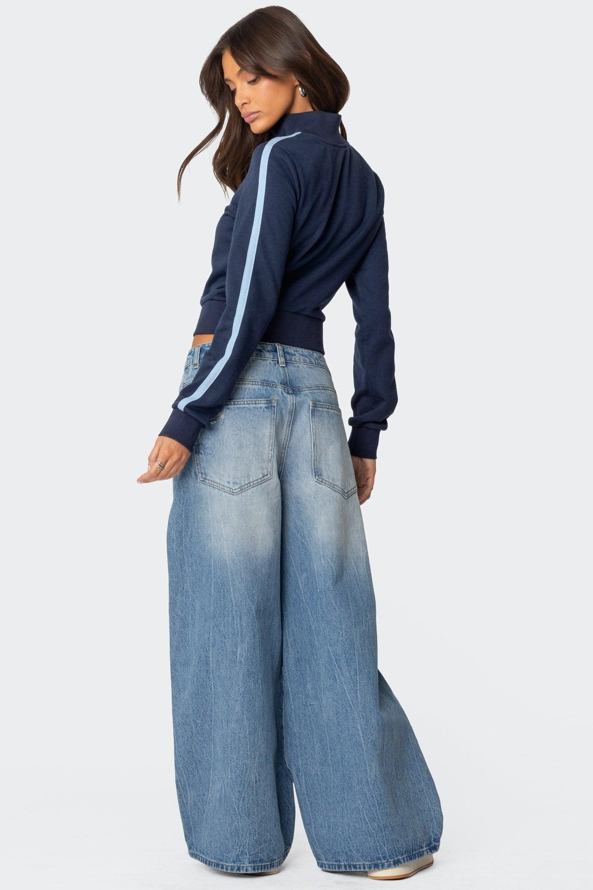 Distressed Low Rise Baggy Jeans Product Image