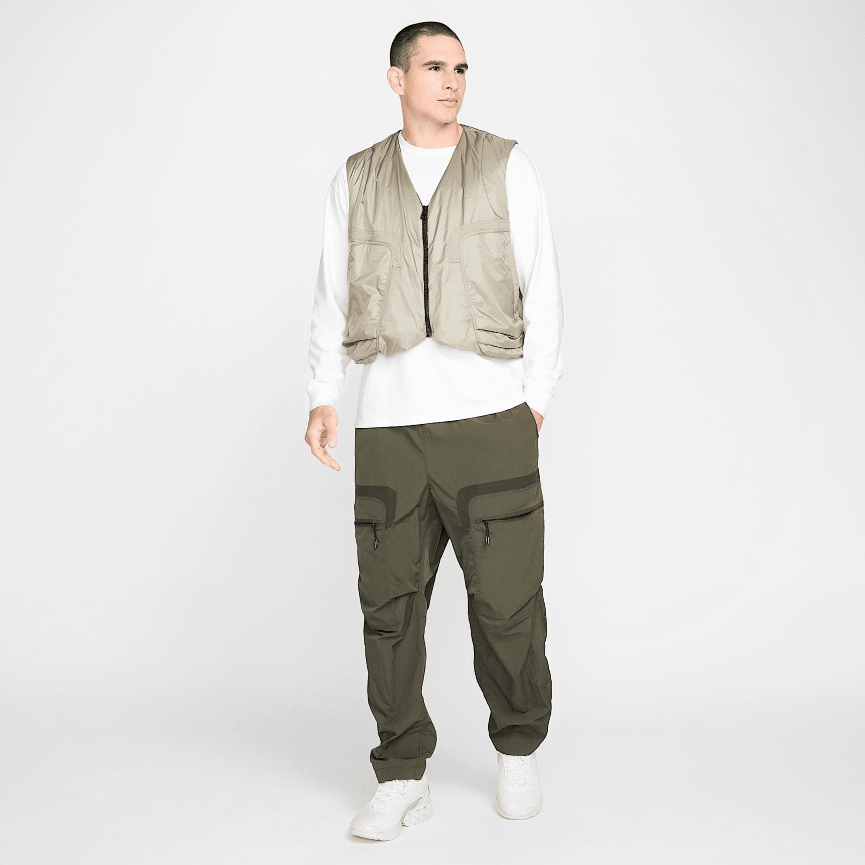 Nike Mens Tech Woven Cargo Pants | HJ2940-010 Product Image