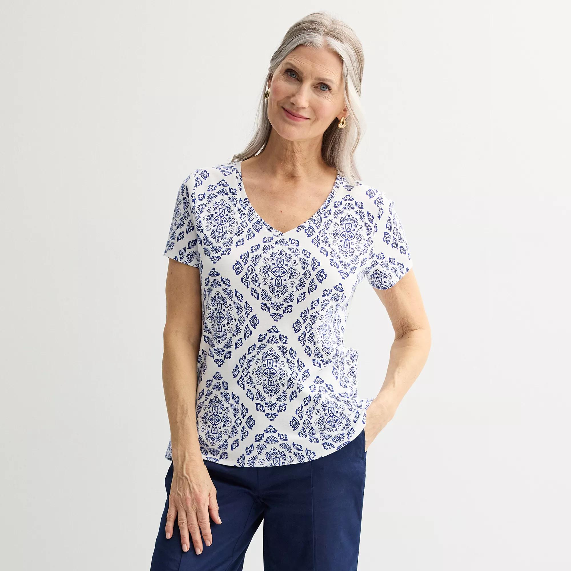 Petite Croft & Barrow® Essential V-Neck Tee, Women's, Size: Small Petite, Blue Grand Tile Product Image