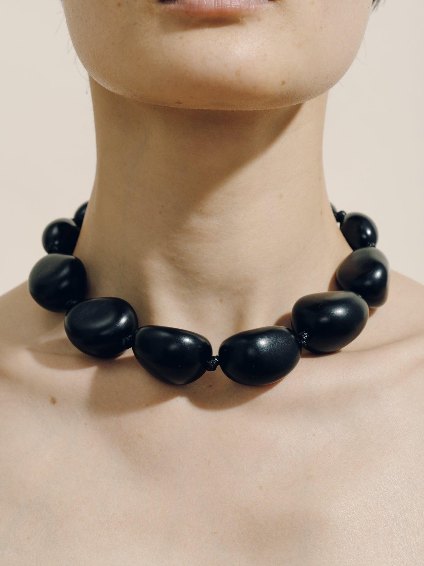The Pendant Necklace in Black Product Image