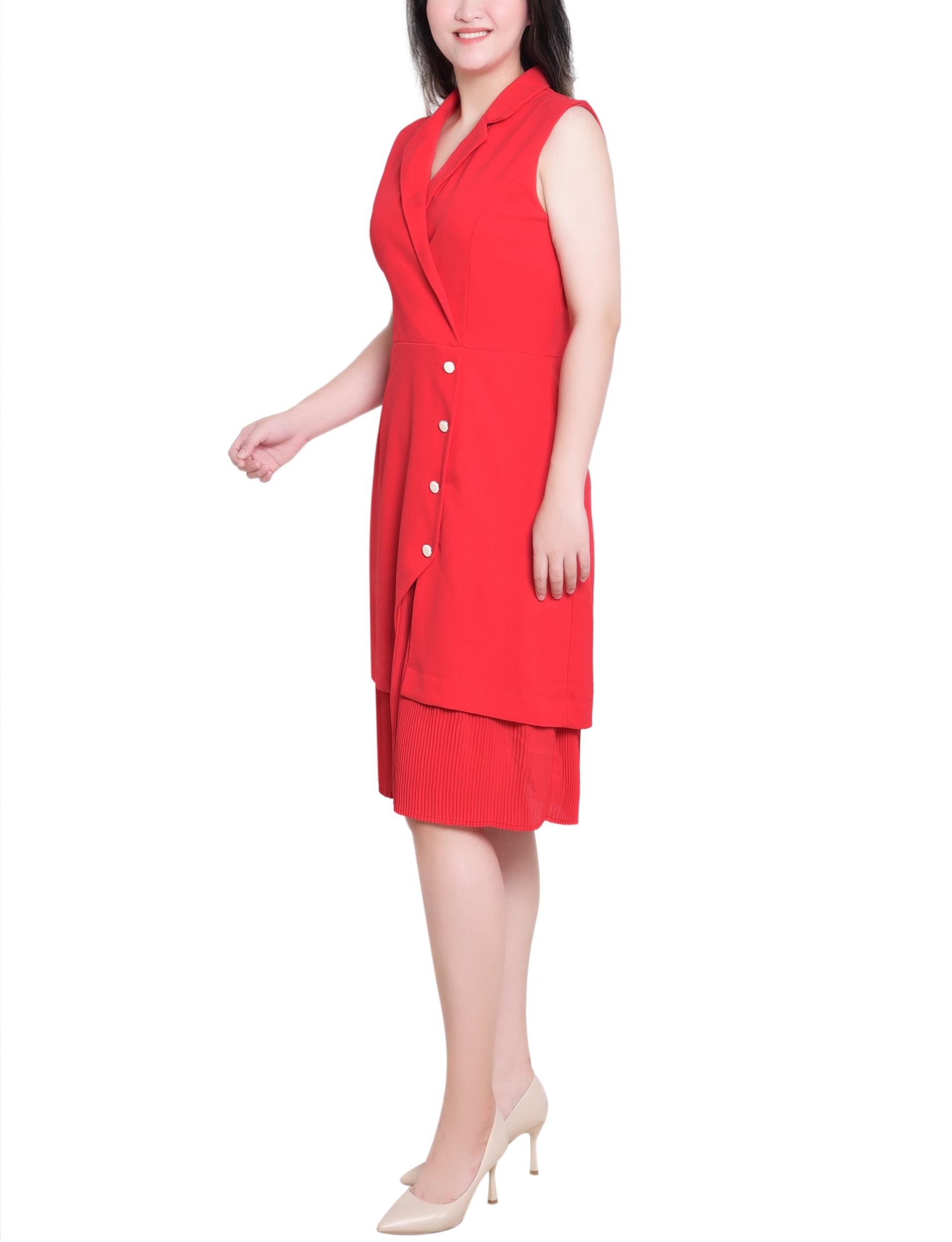 Fire Red Sleeveless Suit With Pleated Skirt Product Image