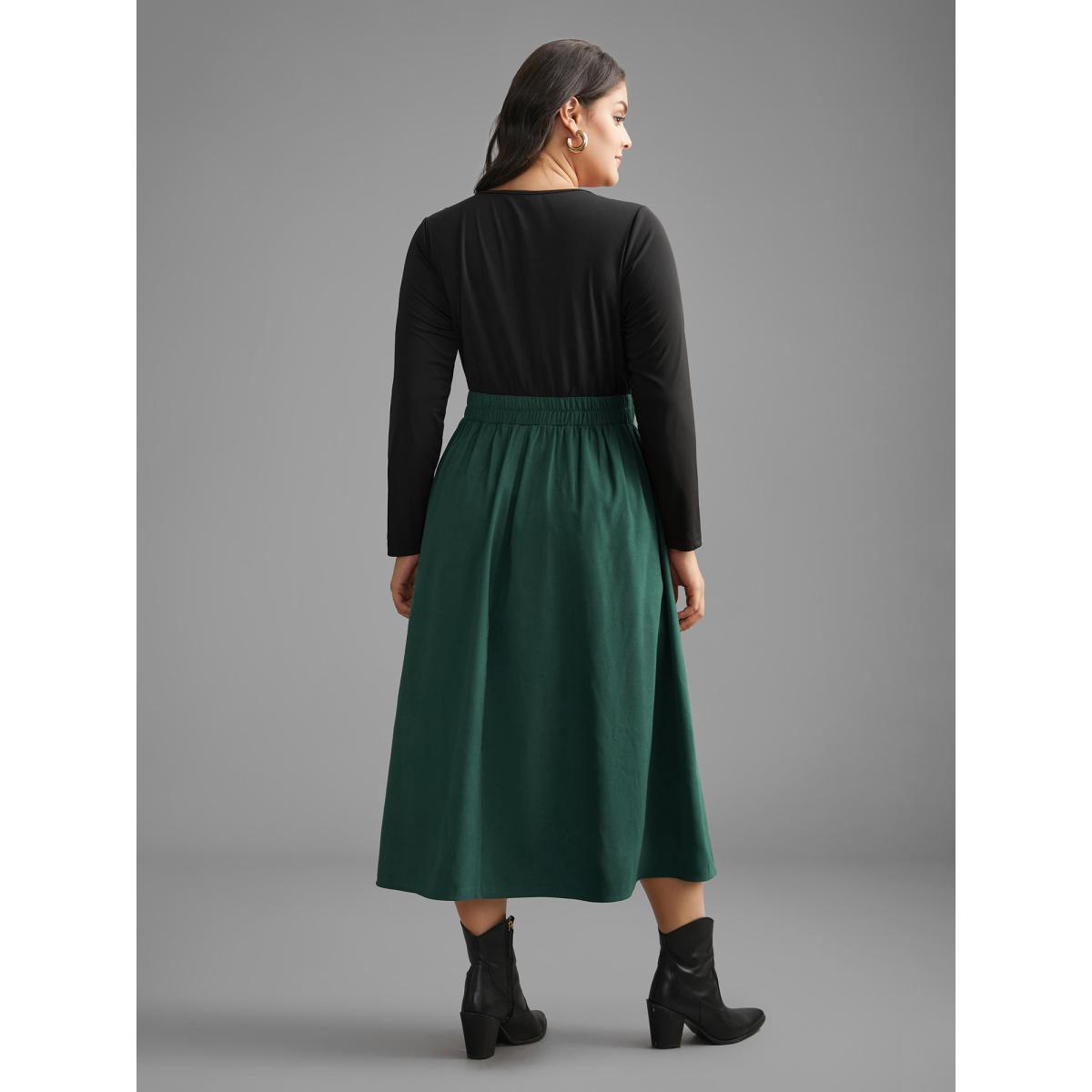 Plus Size Crew Neck Contrast Shirred Pleated Dress DarkGreen Women Casual Contrast Round Neck Long Sleeve Curvy BloomChic 28/5X Product Image