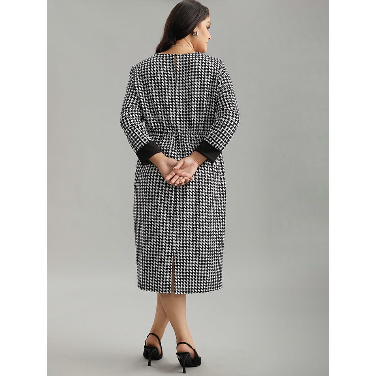 Plus Size :Houndstooth Pocket Button Detail Dress Black Women Office Contrast Round Neck Long Sleeve Curvy Midi Dress BloomChic 30/6X Product Image