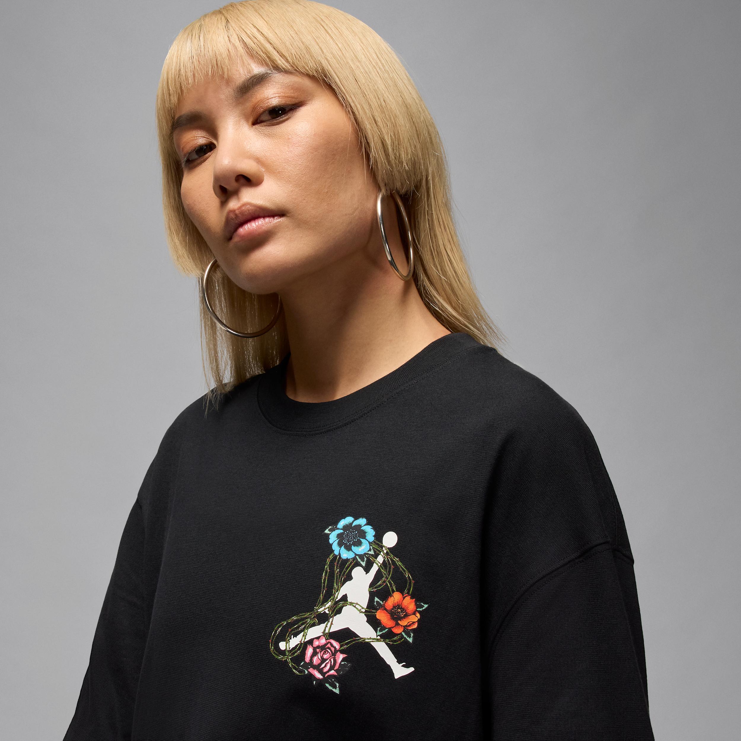 Jordan Flight Women's Oversized Graphic T-Shirt Product Image