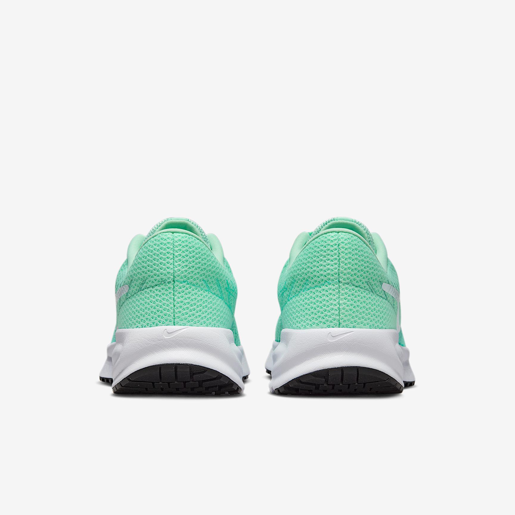 Nike Women's Run Defy Road Running Shoes Product Image