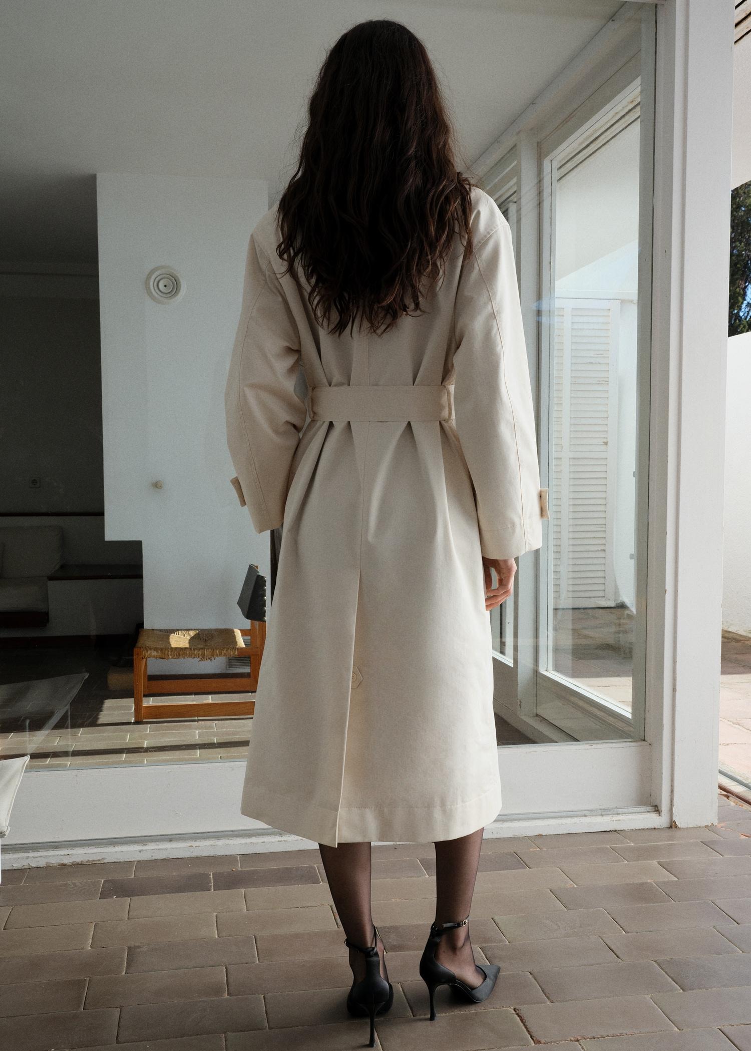 Long oversized double-breasted trench coat - Women | MANGO USA Product Image