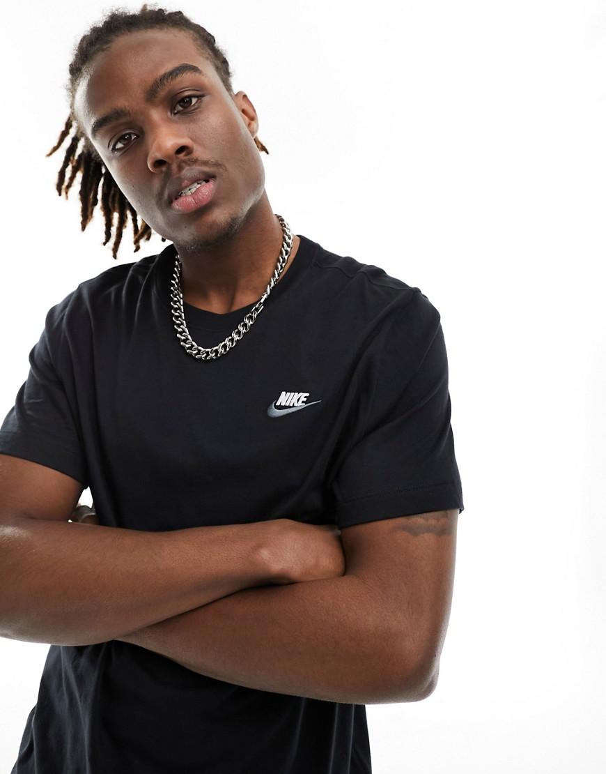 Nike Sportswear Club T-Shirt Product Image