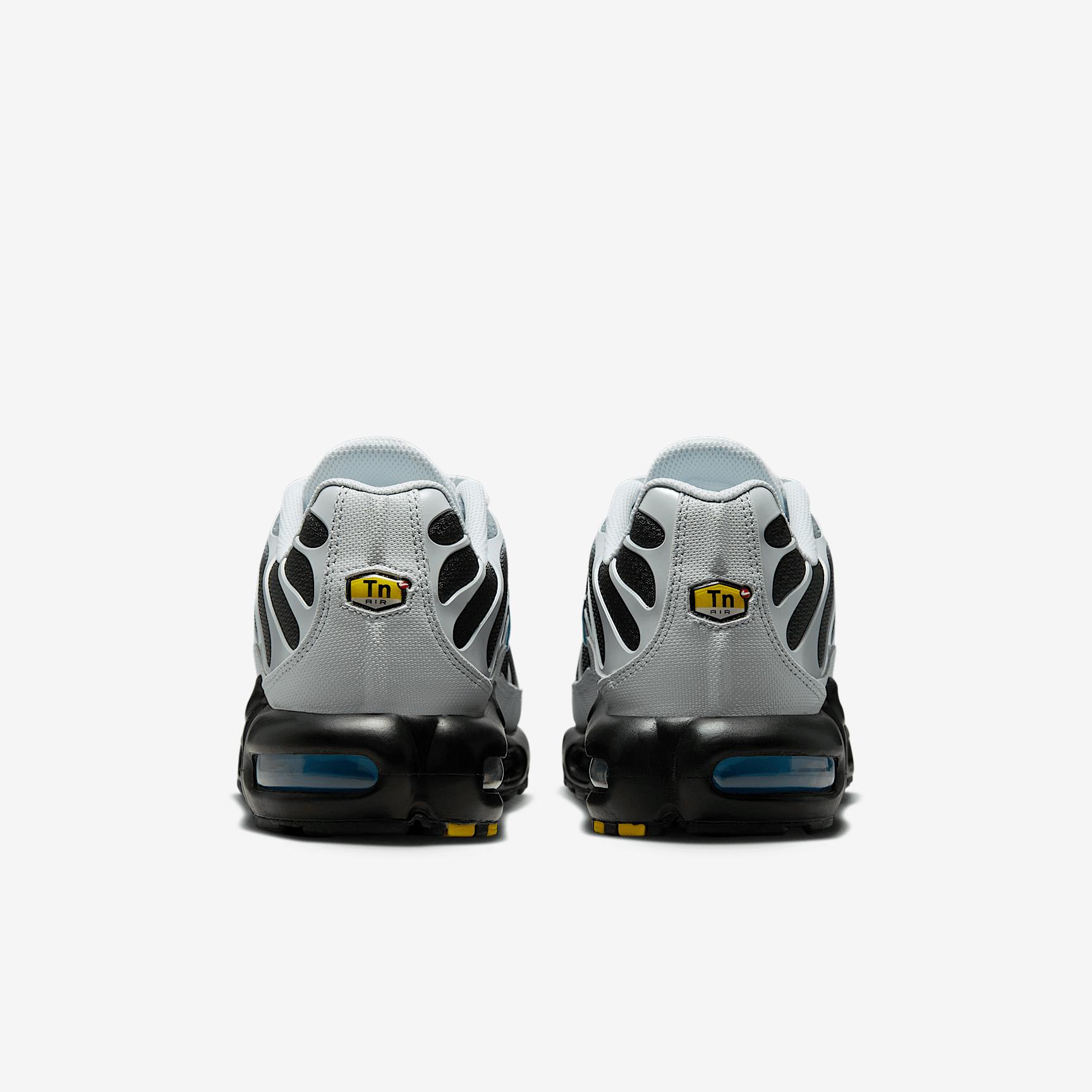 Nike Men's Air Max Plus Shoes Product Image