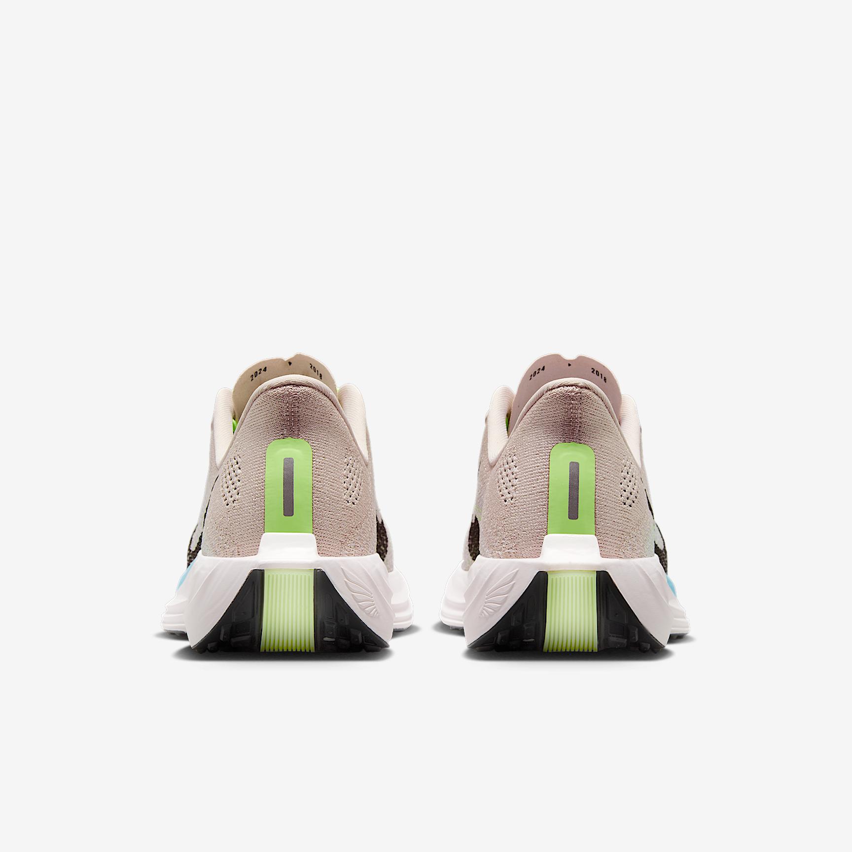 Nike Womens Pegasus Plus Road Running Shoes | IH6352-602 Product Image