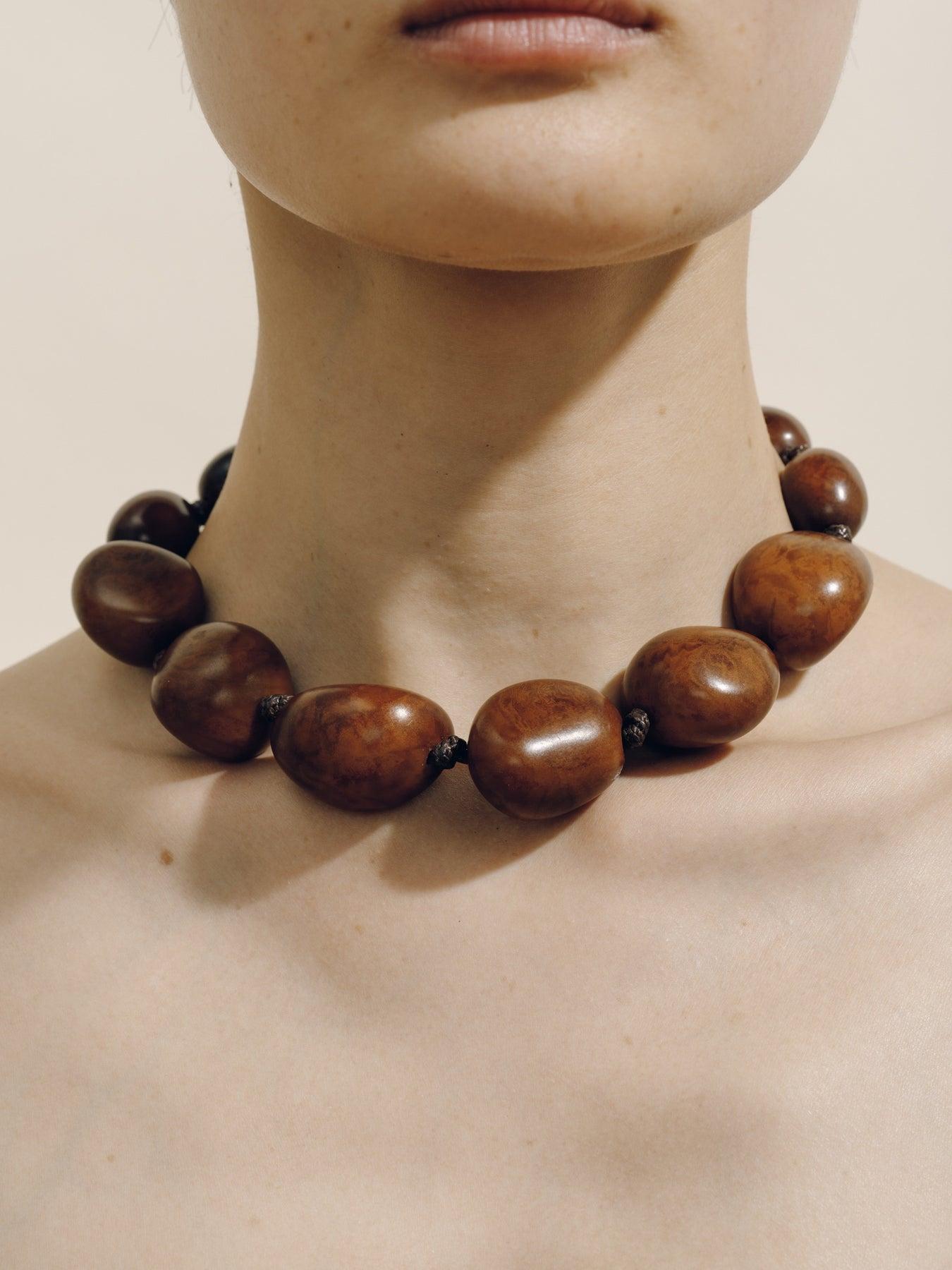 The Pendant Necklace in Black Product Image