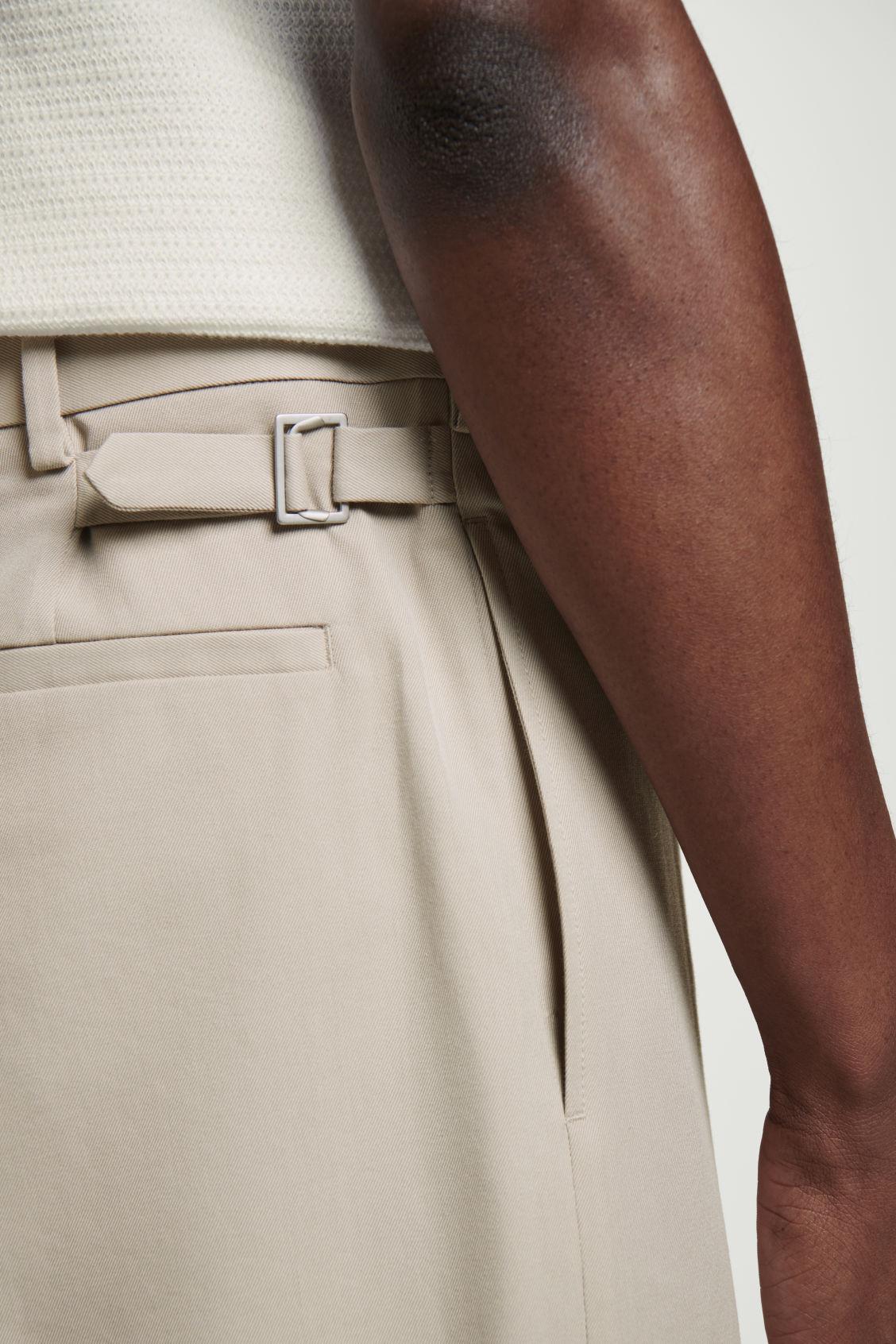 TAILORED WIDE-LEG PANTS Product Image