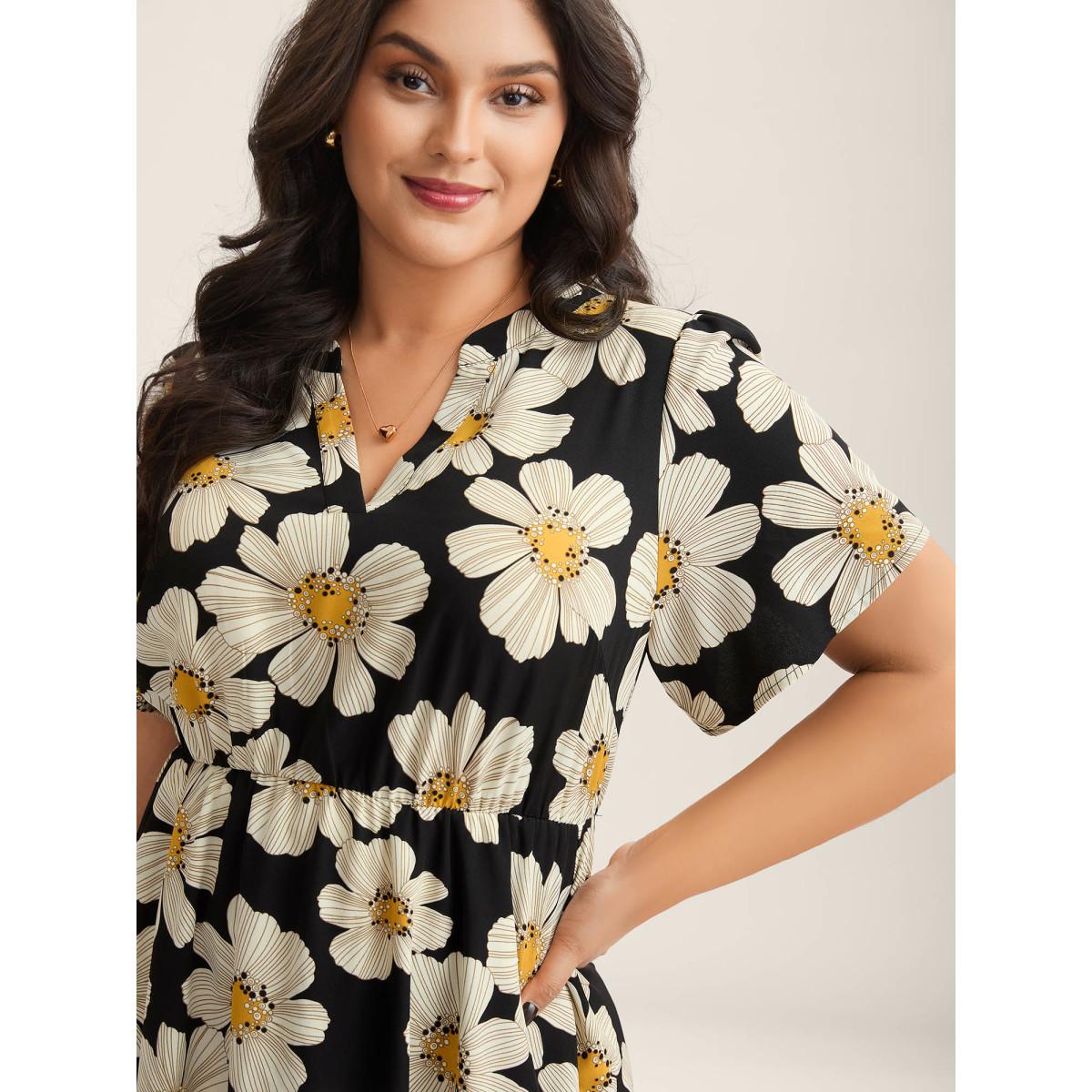 Plus Size Large Floral Print Notched Collar Midi Dress Black Women Notched collar Short sleeve Curvy BloomChic 10/M Product Image