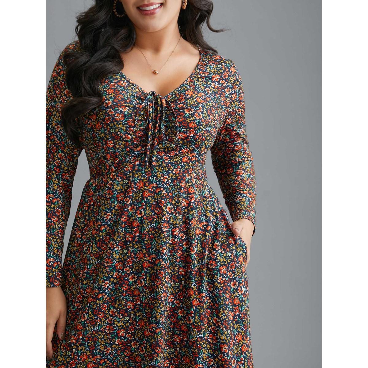 Plus Size Ditsy Floral Drawstring Midi Dress DarkBlue Women Casual Drawstring Knit Dresses Bloomchic 26/4X Product Image