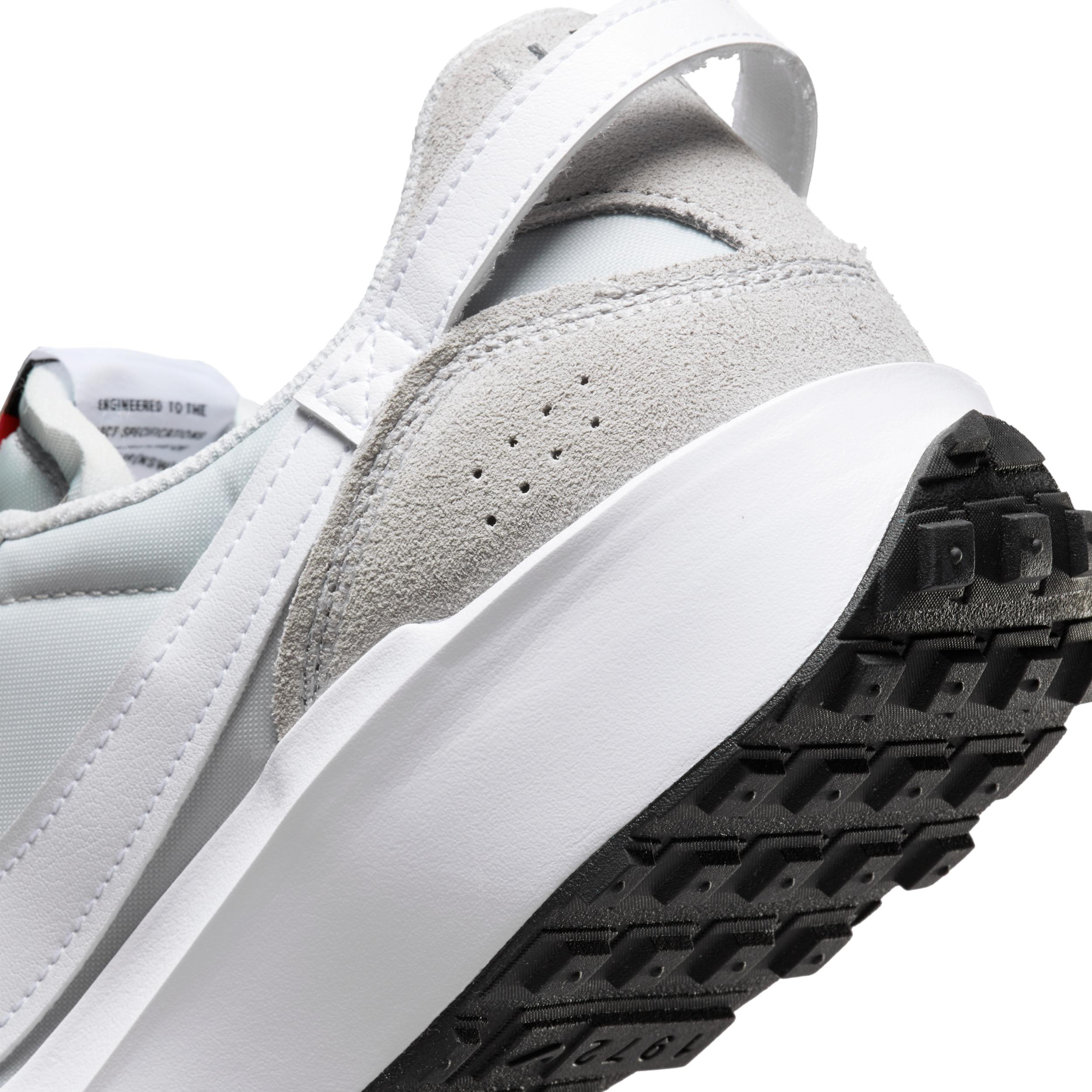 Nike Men's Waffle Debut Shoes Product Image