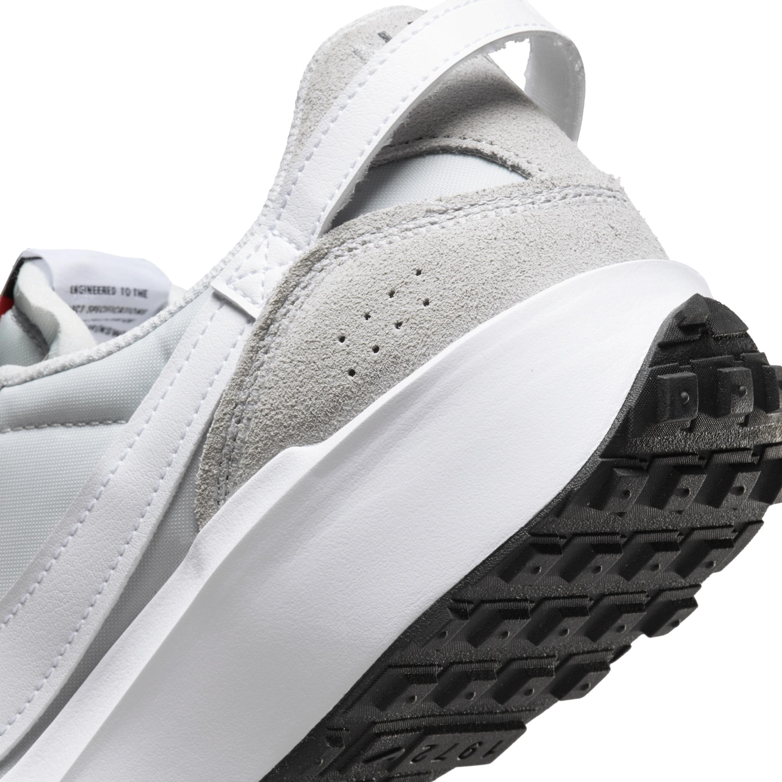 Nike Men's Waffle Debut Shoes Product Image