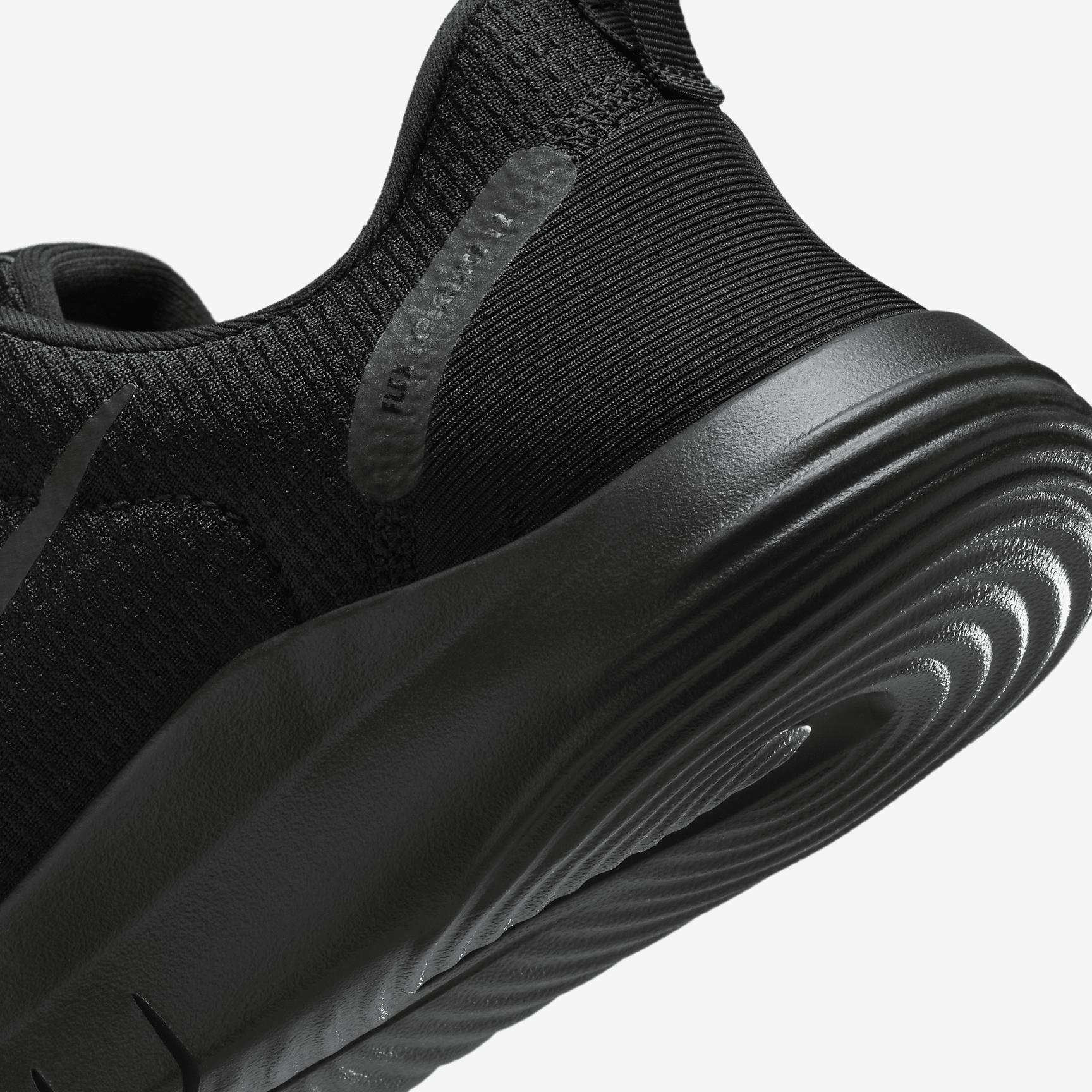 Nike Men's Air Max Nuaxis Shoes Product Image
