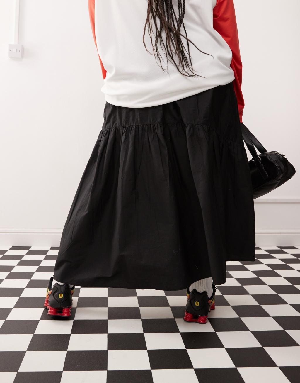 COLLUSION Plus cotton poplin midi skirt with asymmetric hem in black Product Image