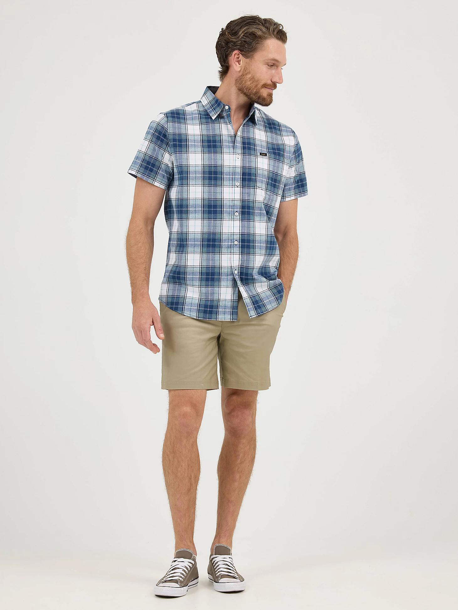 Men's One Pocket Plaid Button Down Shirt | Men's Tops & Tees | Lee® Product Image