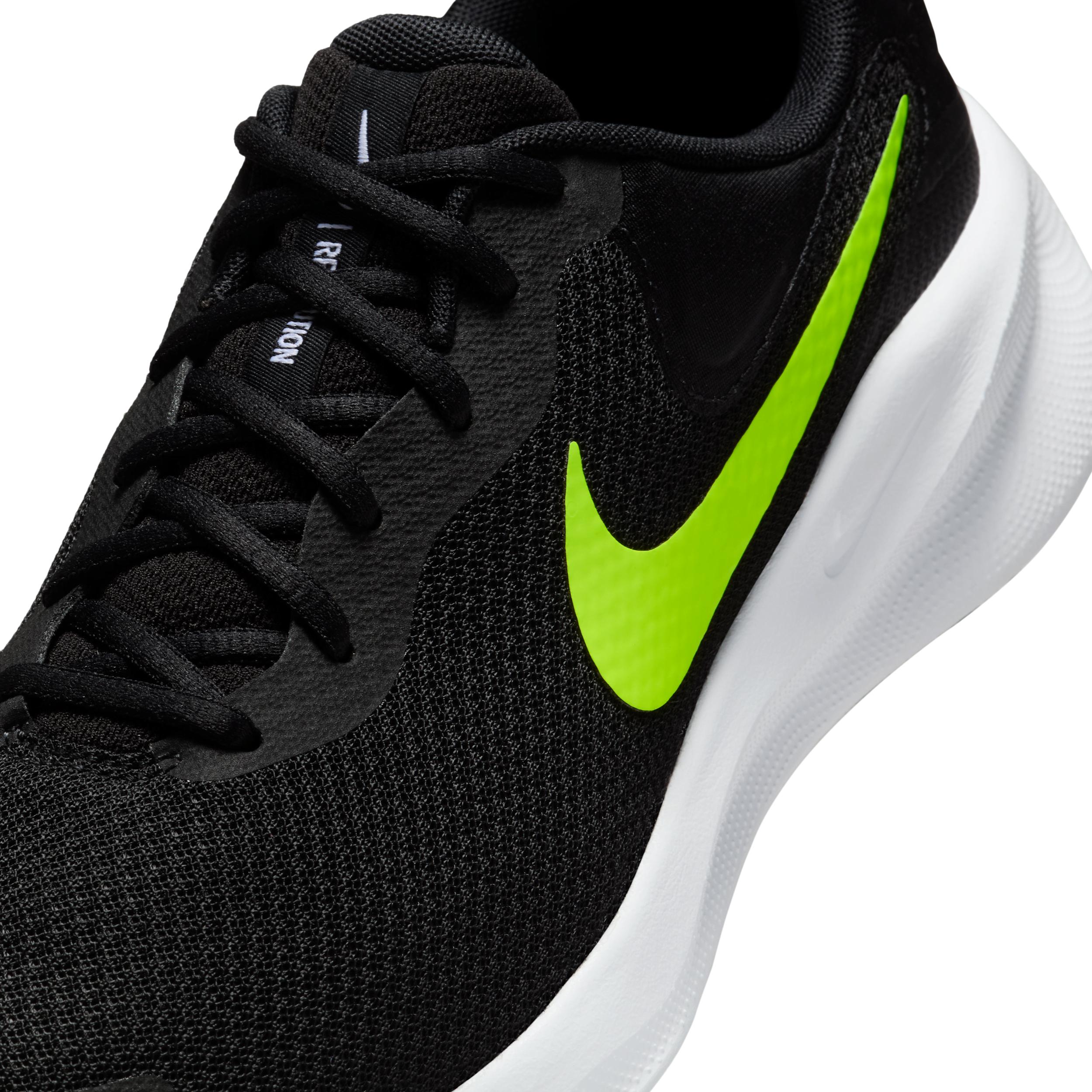 Nike Men's Revolution 7 Road Running Shoes Product Image