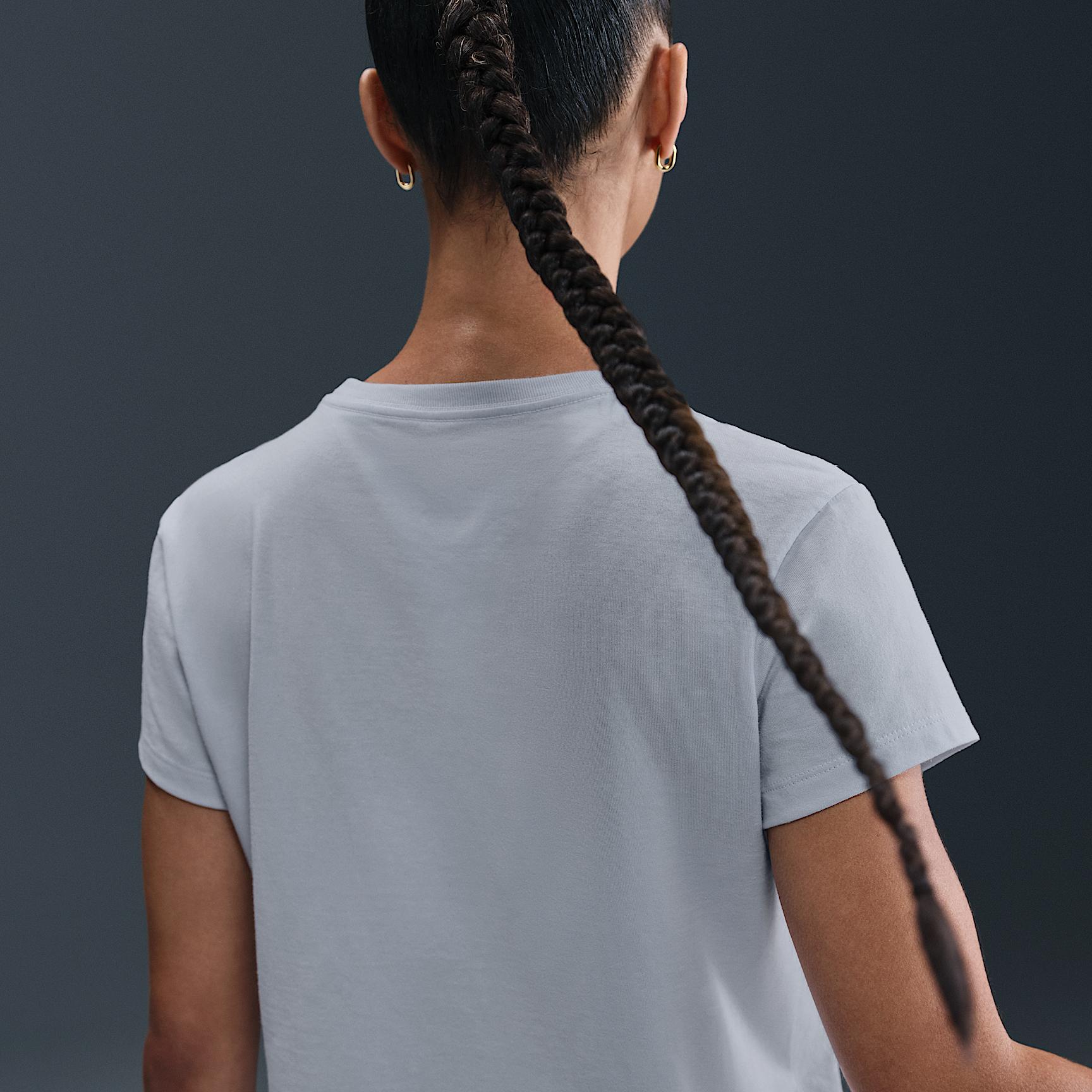 Nike Womens Club Cropped T-Shirt | IM7735-085 Product Image